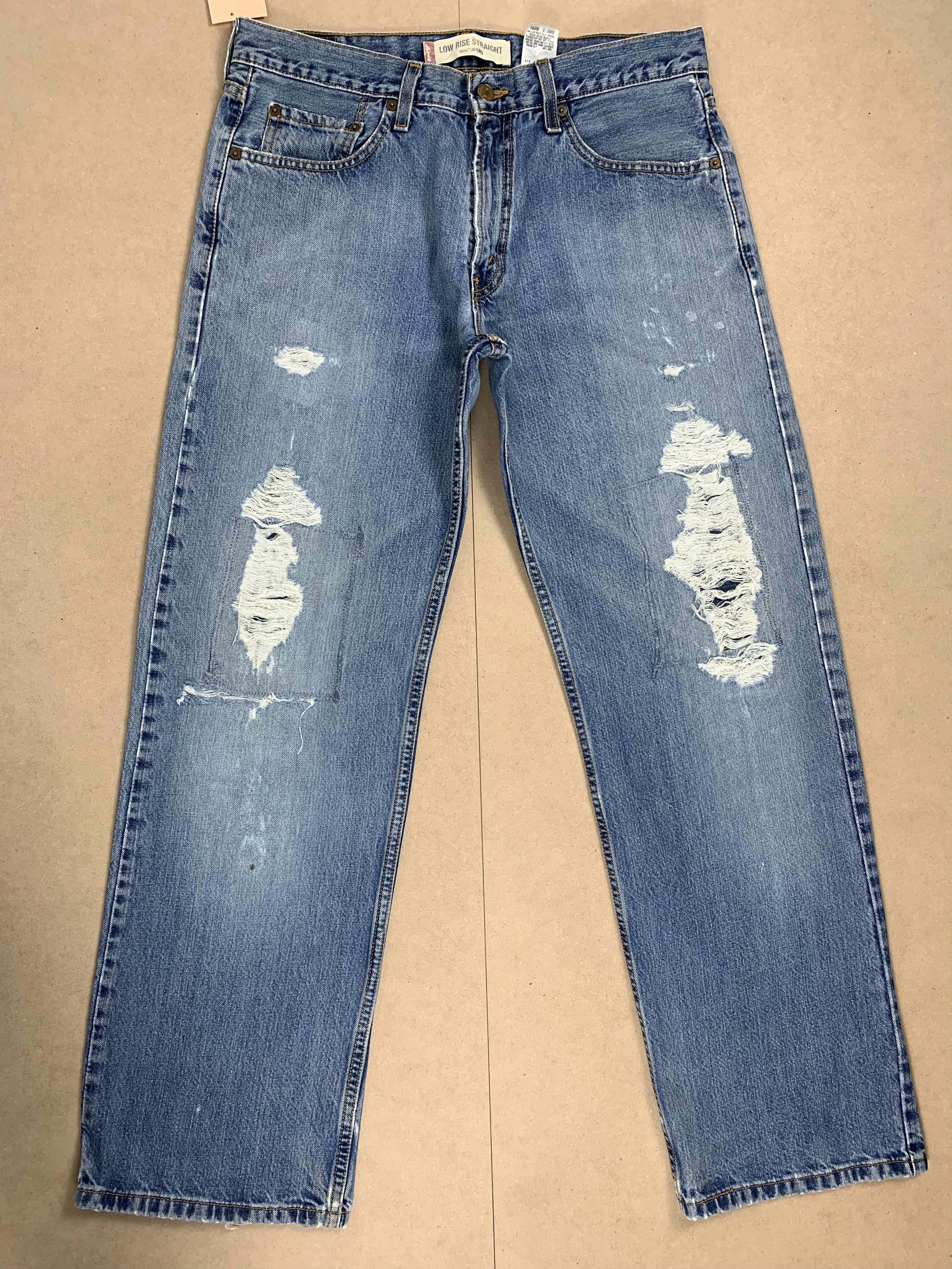 Levi's Vintage Levis 529 Straight Cut Distressed Jeans P0359 Size US 34 / EU 50 - 1 Thumbnail
