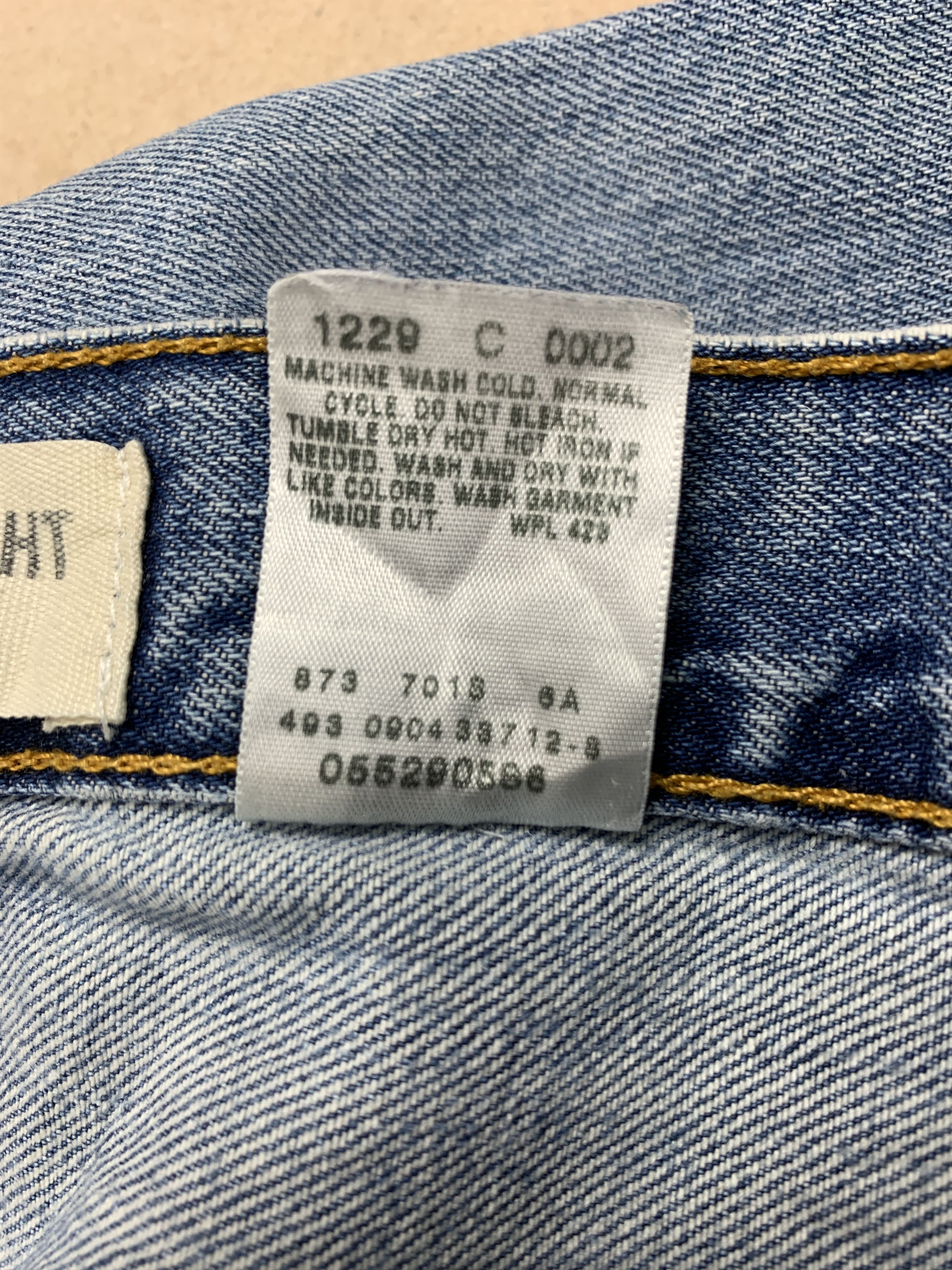 Levi's Vintage Levis 529 Straight Cut Distressed Jeans P0359 Size US 34 / EU 50 - 13 Thumbnail