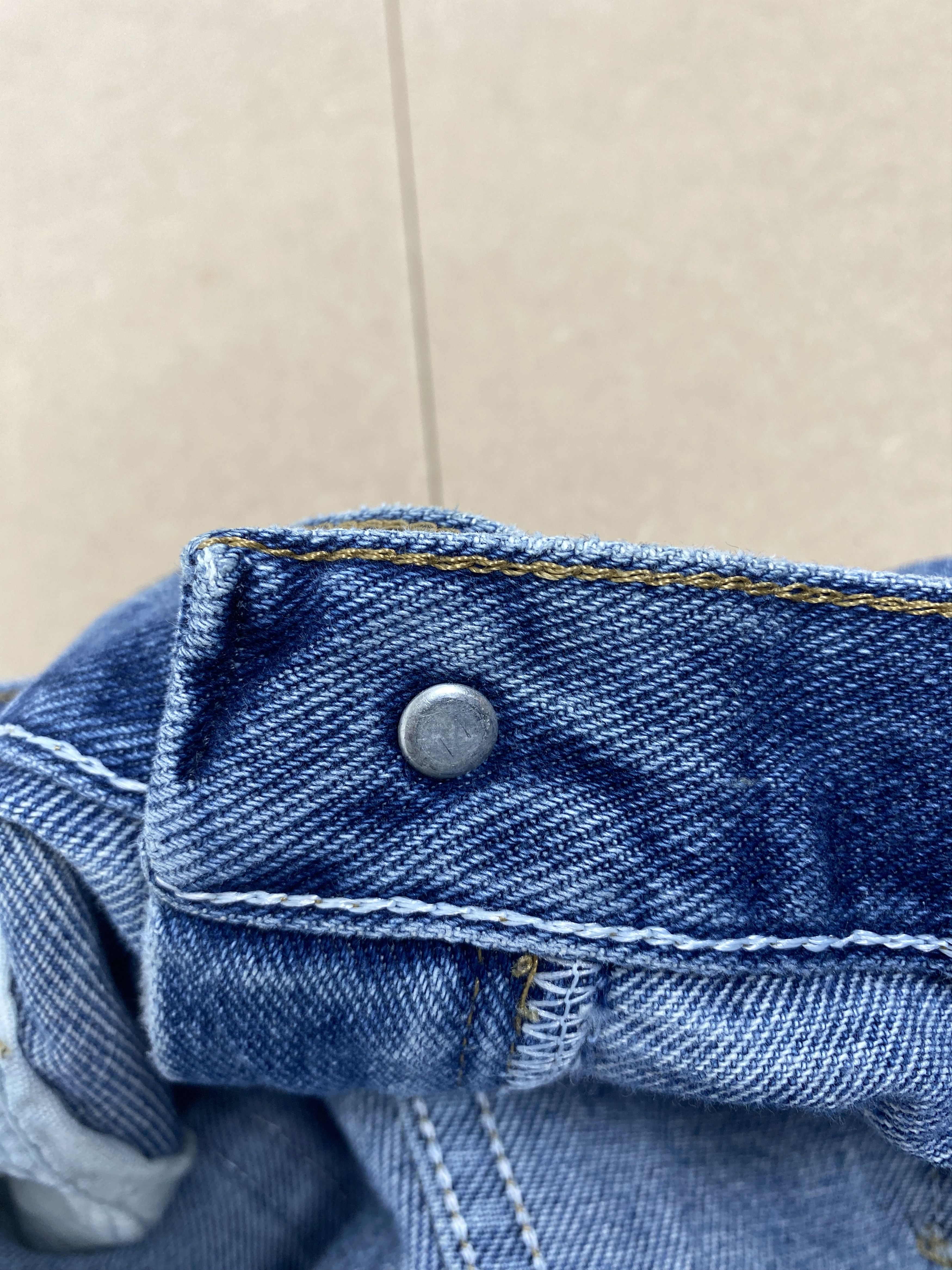 Vintage Vintage 90s Wrangler Straight Cut Distressed Faded Jeans Size US 36 / EU 52 - 12 Thumbnail