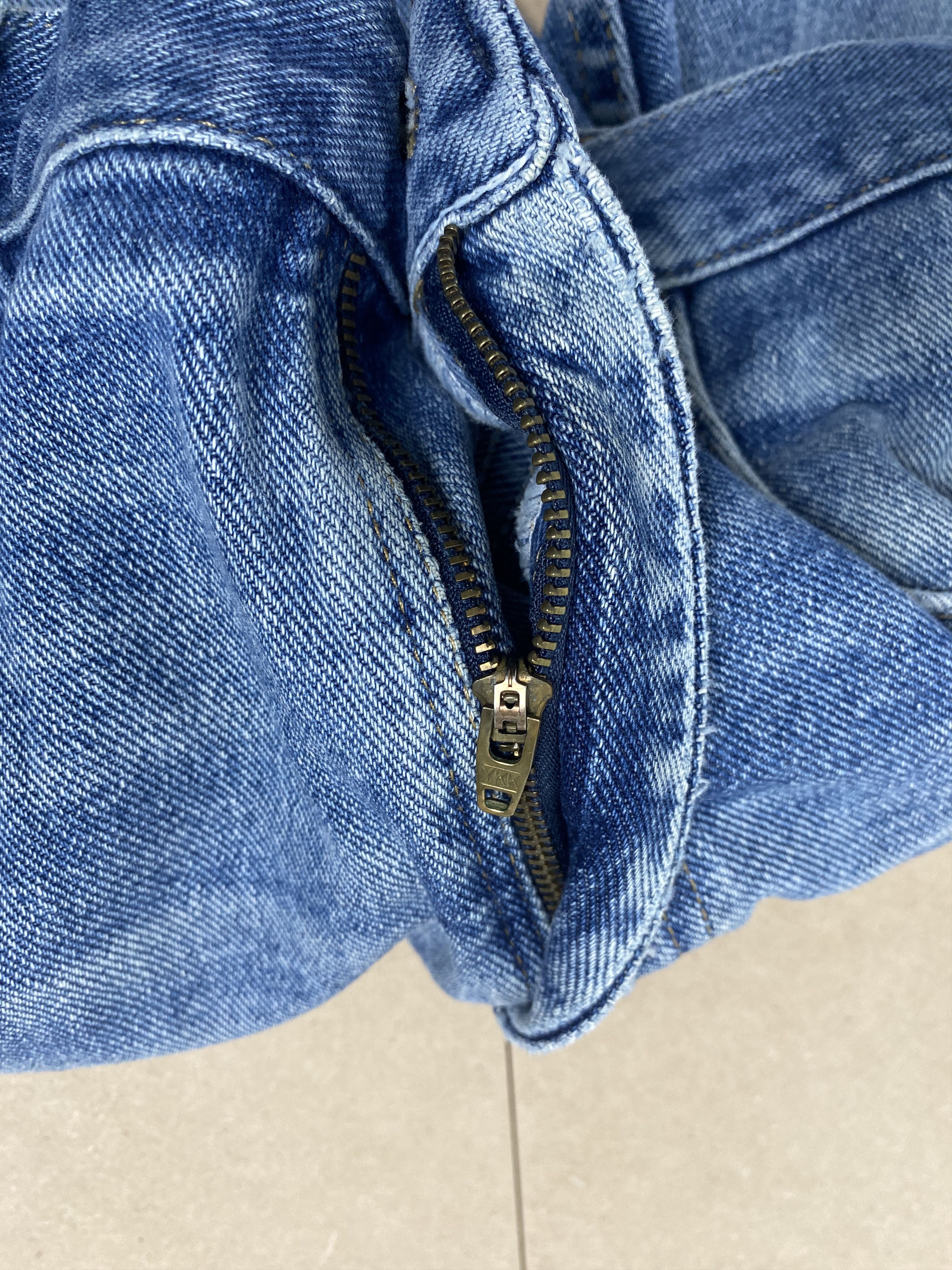 Vintage Vintage 90s Wrangler Straight Cut Distressed Faded Jeans Size US 36 / EU 52 - 14 Thumbnail