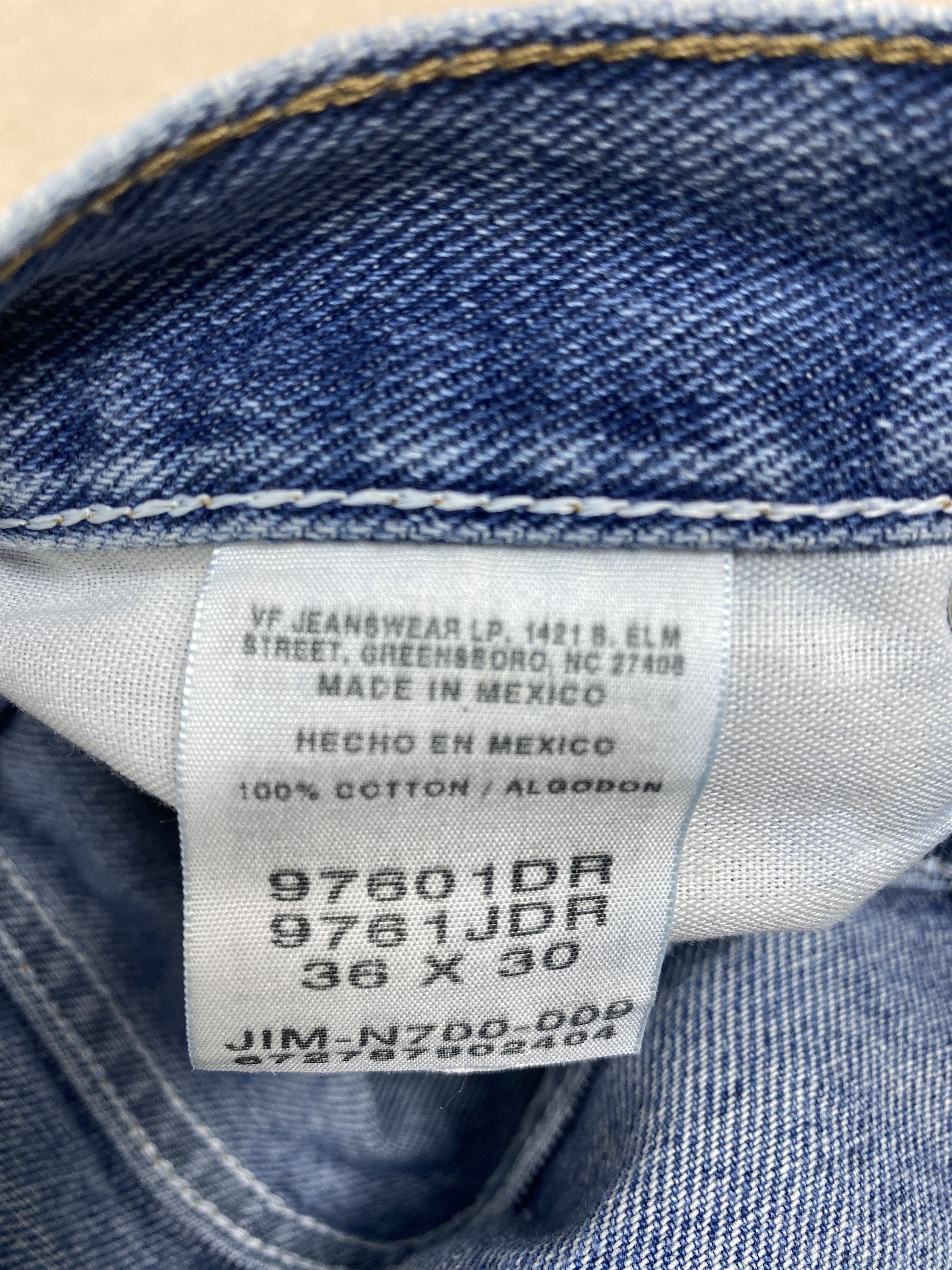 Vintage Vintage 90s Wrangler Straight Cut Distressed Faded Jeans Size US 36 / EU 52 - 10 Thumbnail