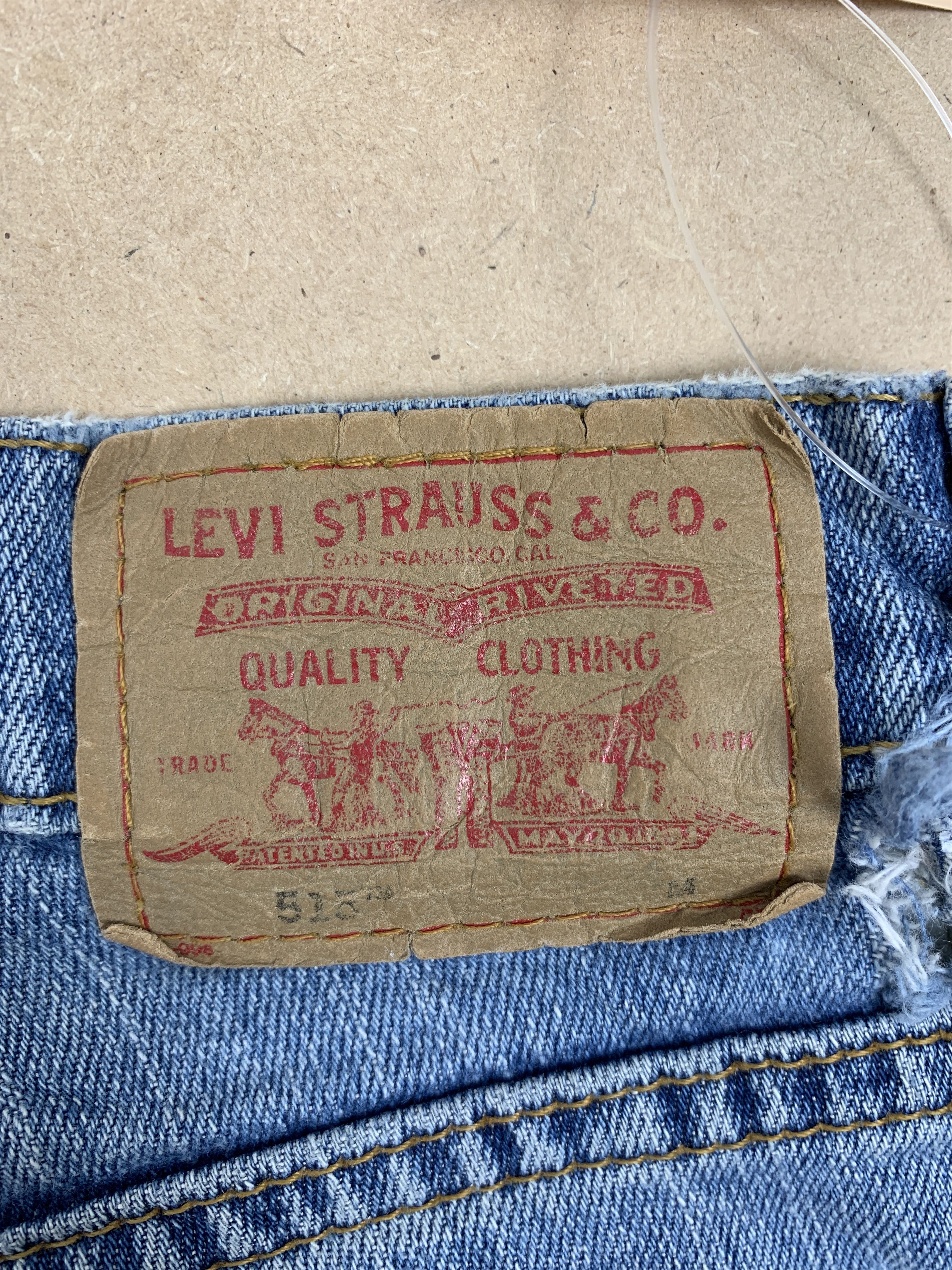 Levi's Vintage Levis' 515 Flared Bootcut Distressed Jeans P0121 Size US 30 / EU 46 - 7 Thumbnail