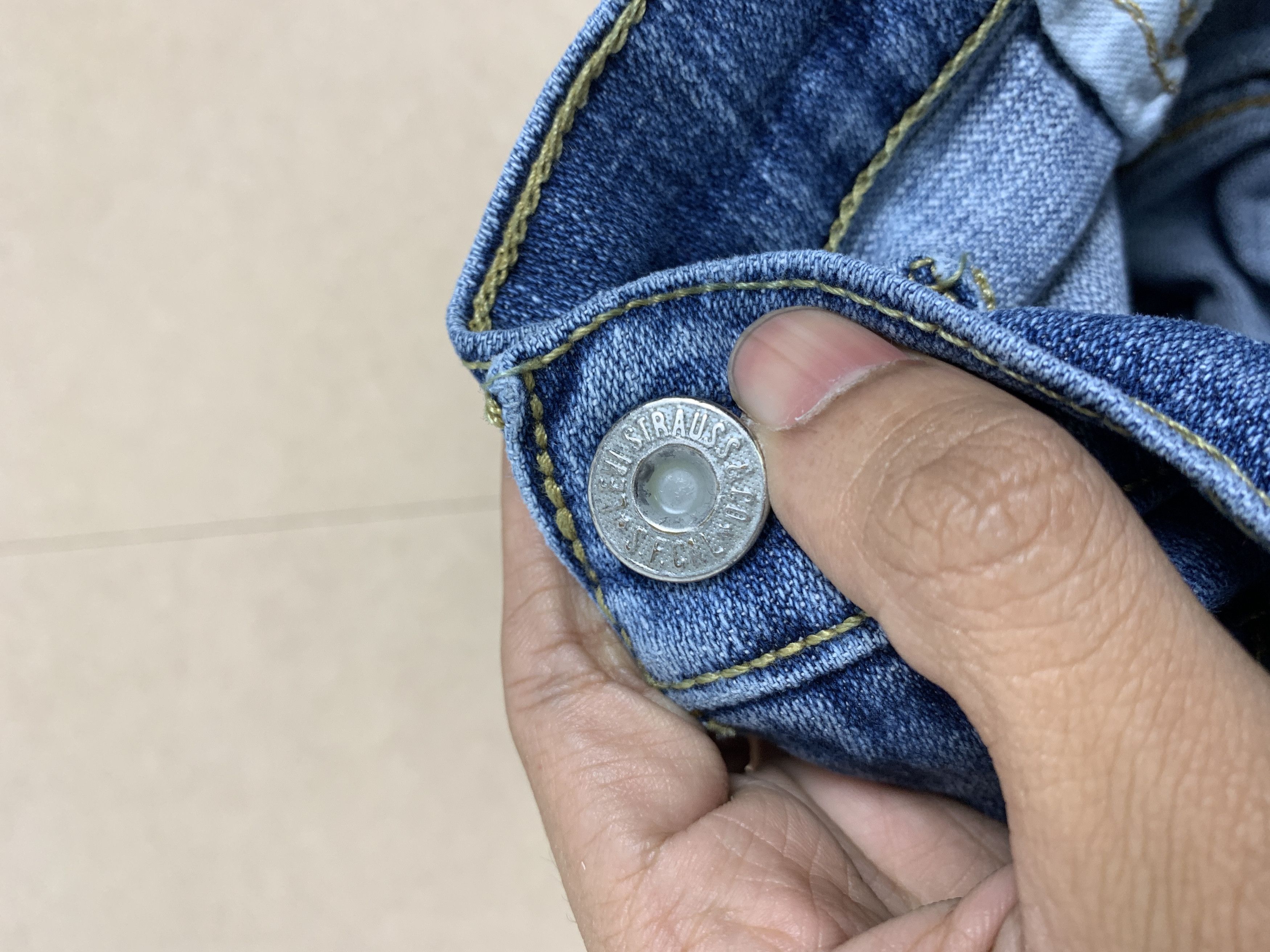 Levi's Vintage Levis 515 Boot Cut Faded Blue Jeans Size 36" / US 14 / IT 50 - 15 Thumbnail