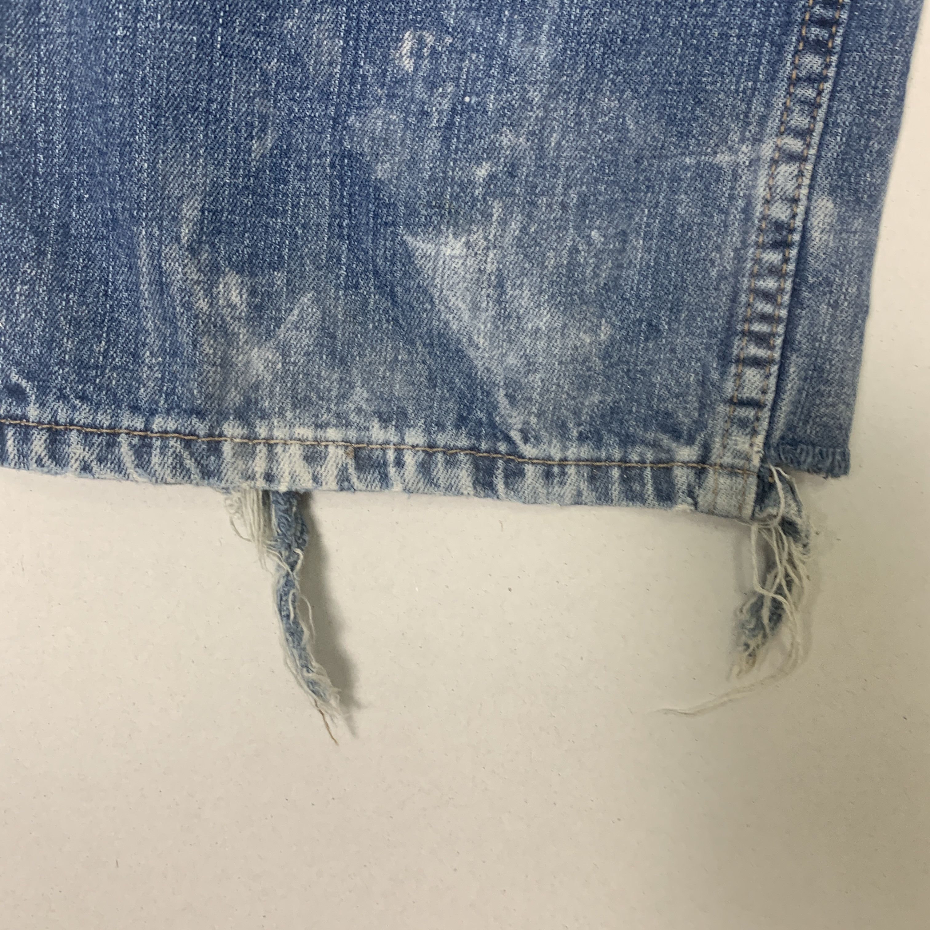 Levi's × Vintage Vintage LEVI'S 559 Distressed Faded Mid Wash Jeans Size US 40 / EU 56 - 7 Thumbnail