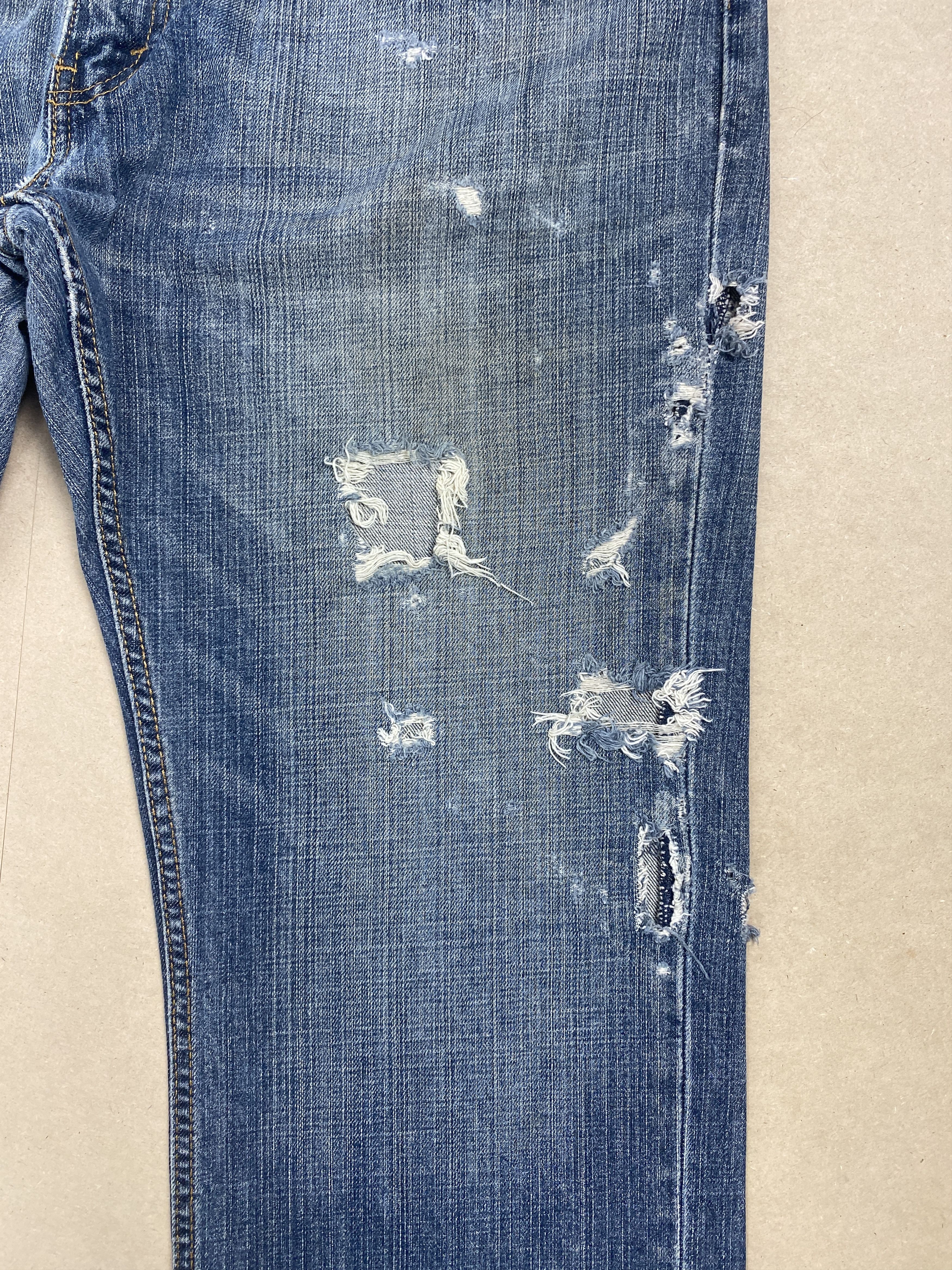 Levi's Vintage Levis 559 Straight Cut Distressed Faded Blue Jeans Size US 41 - 3 Thumbnail