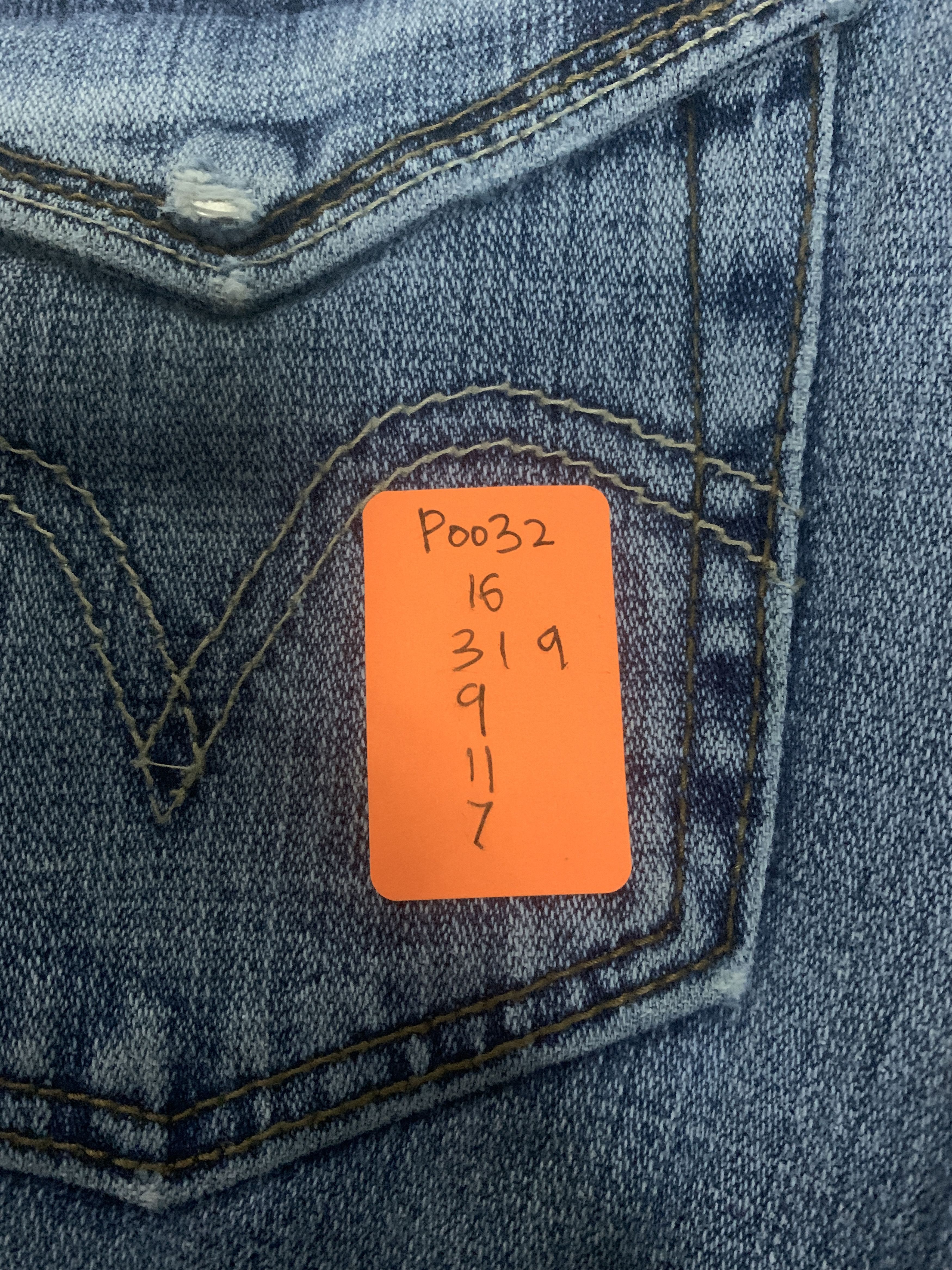 Levi's Vintage Levis 542 Flare Bootscut Denim Jeans P0032 Size 32" / US 10 / IT 46 - 12 Thumbnail