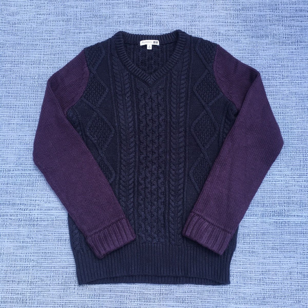JW Anderson × Uniqlo 2 tones knit Size US M / EU 48-50 / 2 - 1 Thumbnail