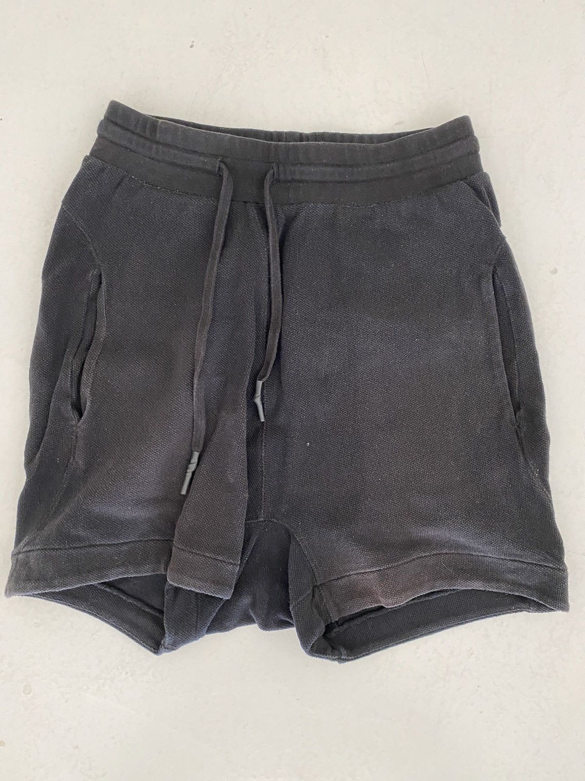 11 By Boris Bidjan Saberi Shorts Size S Size US 30 / EU 46 - 2 Thumbnail