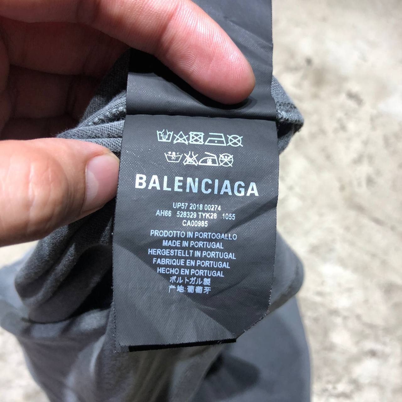 Balenciaga Balenciaga Small Logo tee Youth size Size US XXS / EU 40 - 8 Thumbnail