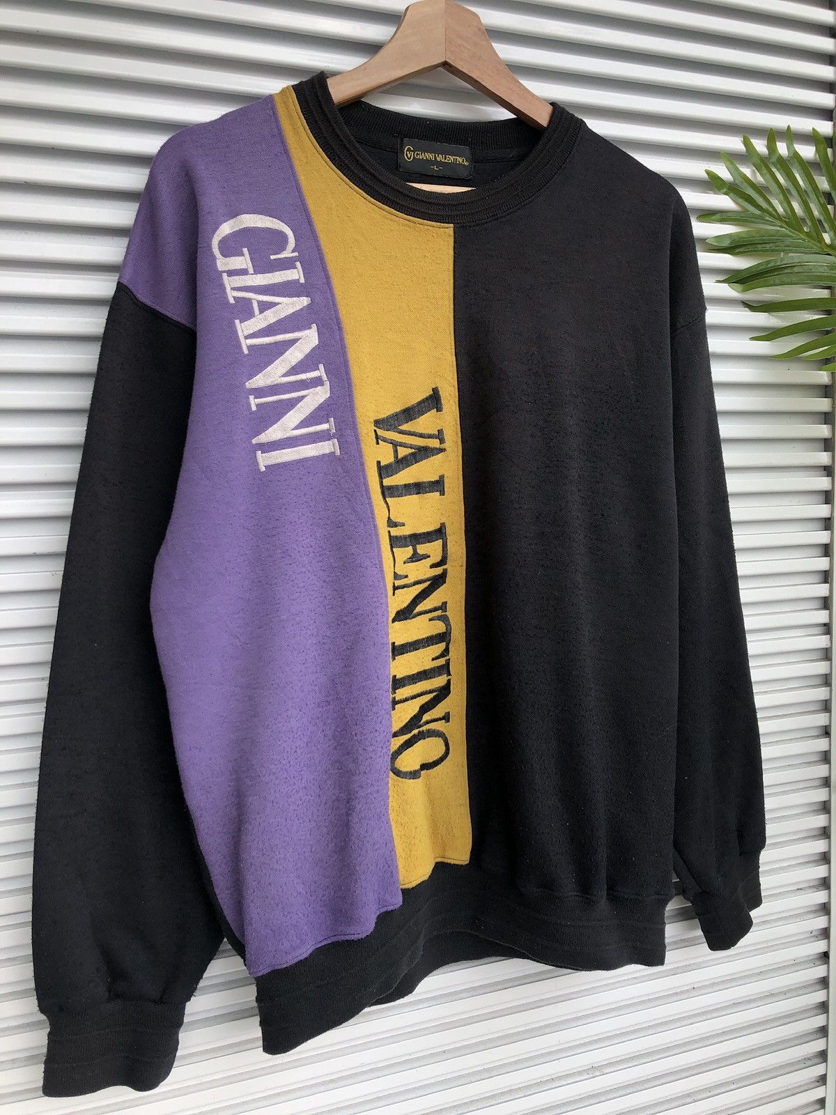 Designer Vintage Gianni Valentino Multi Colour Crewneck Sweatshirt Size US L / EU 52-54 / 3 - 2 Thumbnail
