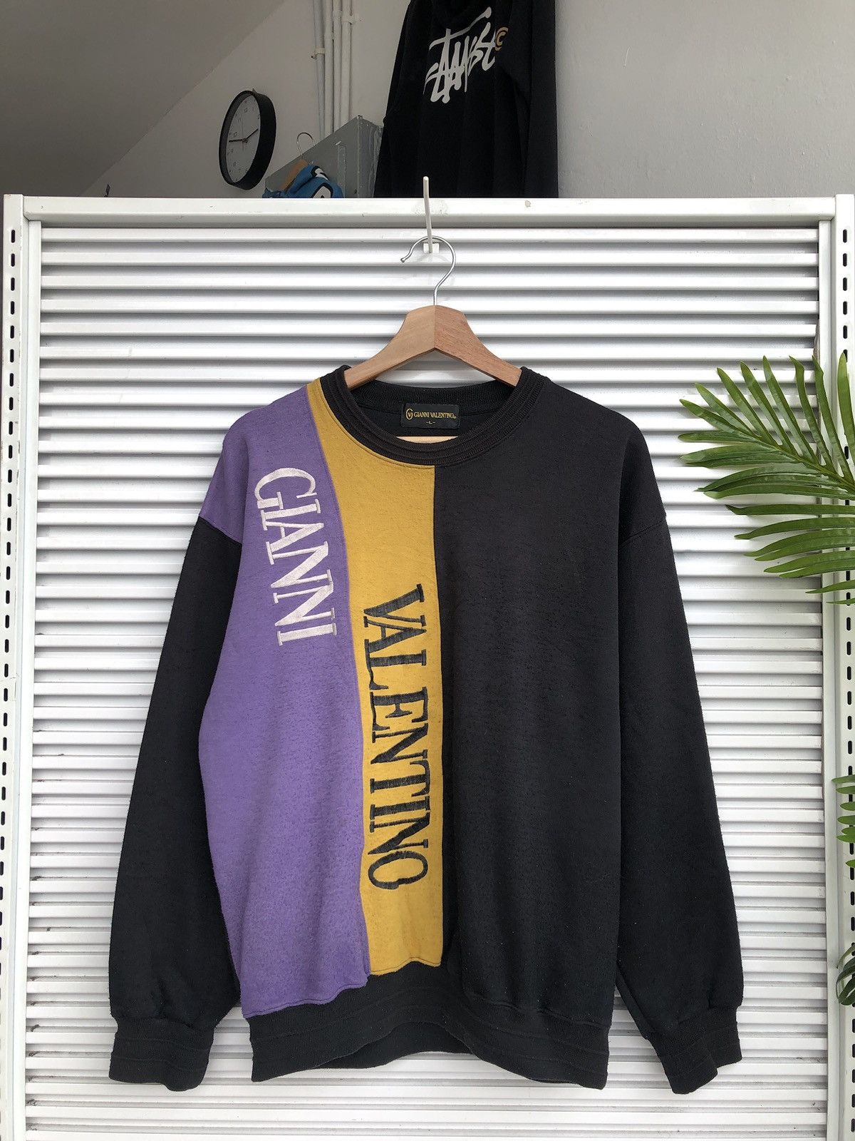 Designer Vintage Gianni Valentino Multi Colour Crewneck Sweatshirt Size US L / EU 52-54 / 3 - 1 Thumbnail