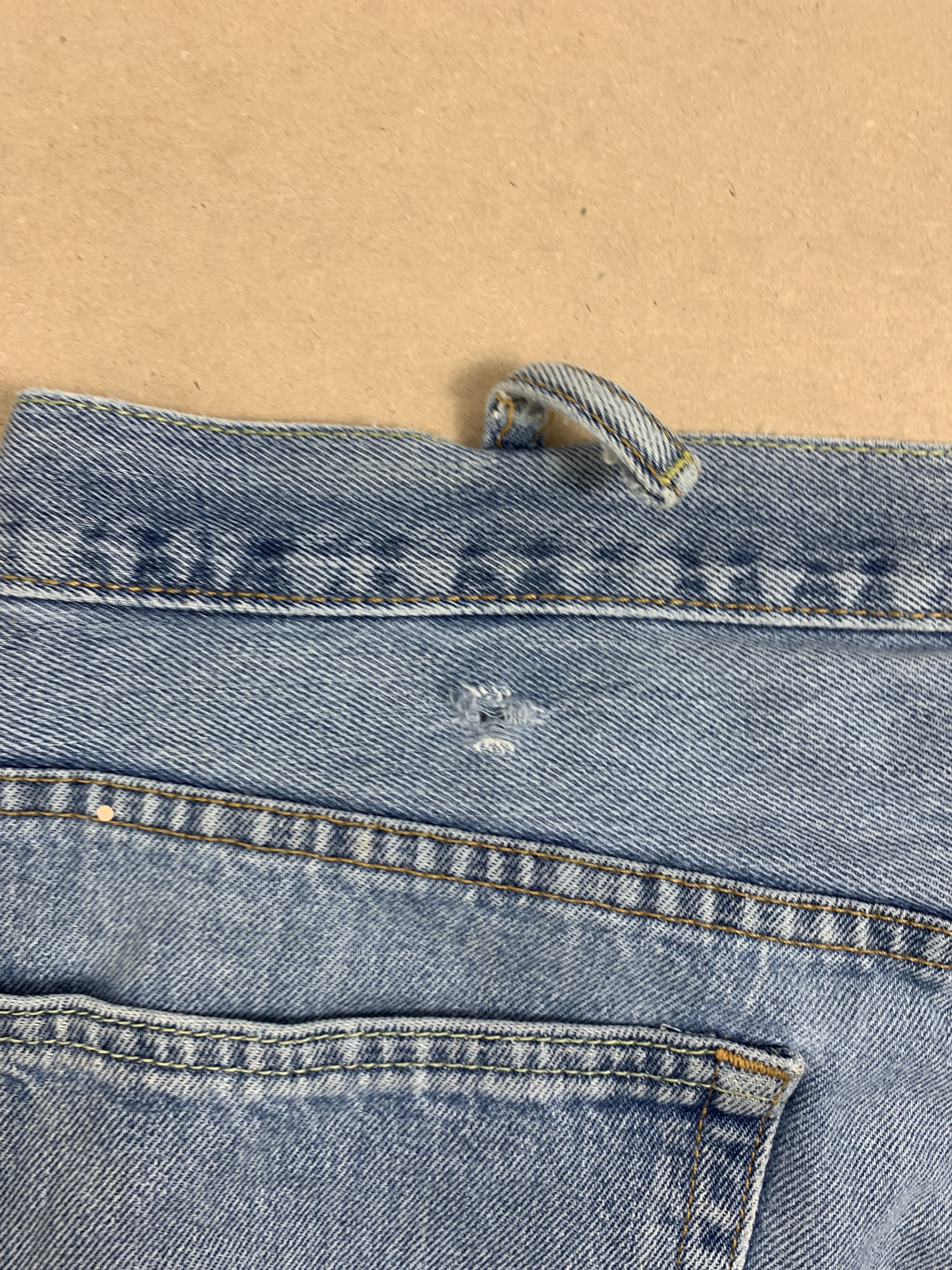 Levi's × Vintage Vintage LEVI'S 560 Comfort Fit Light Was Jeans Size US 40 / EU 56 - 7 Thumbnail