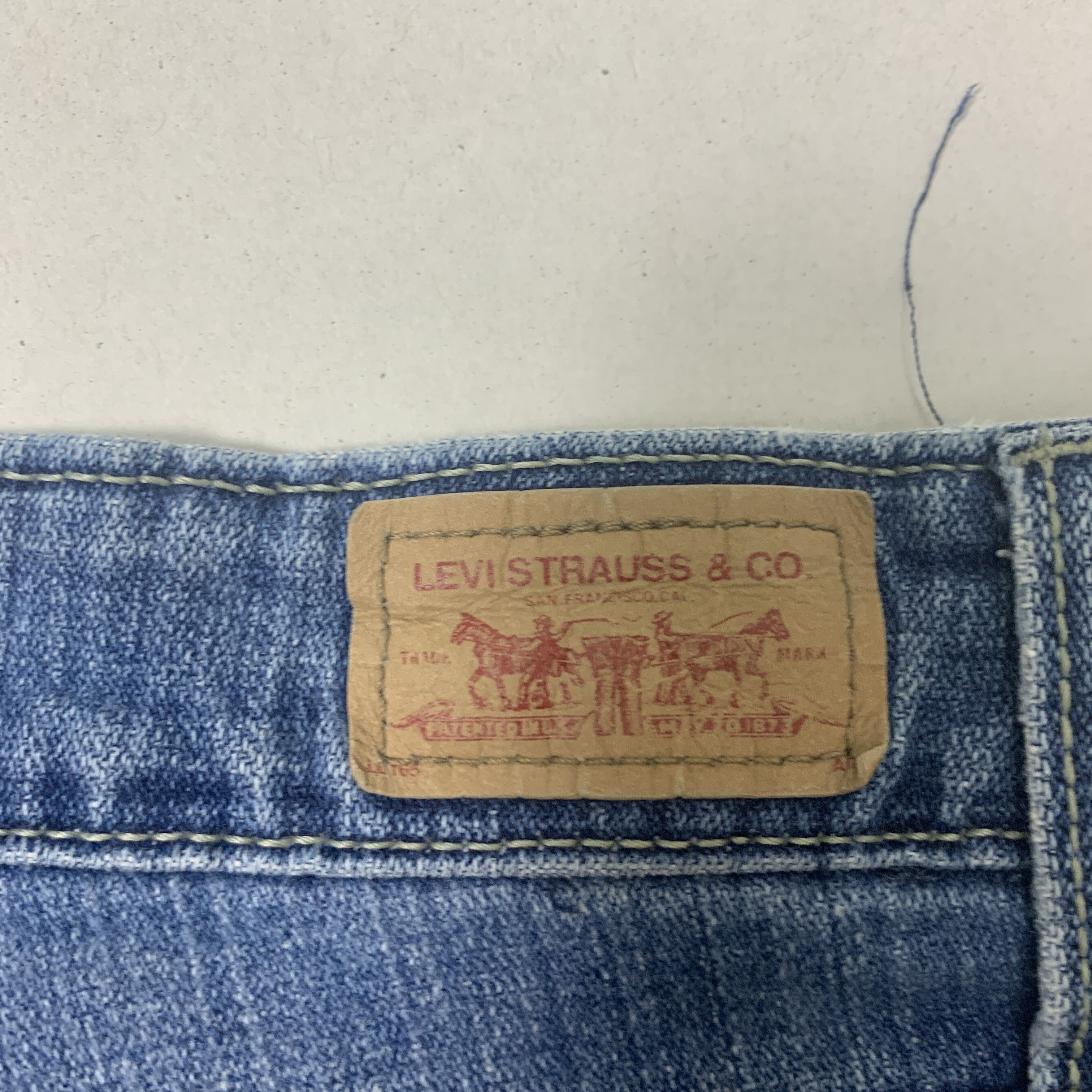Levi's Vintage Levis 518 Flare Bootcut Blue Denim Jeans Size US 36 / EU 52 - 8 Thumbnail