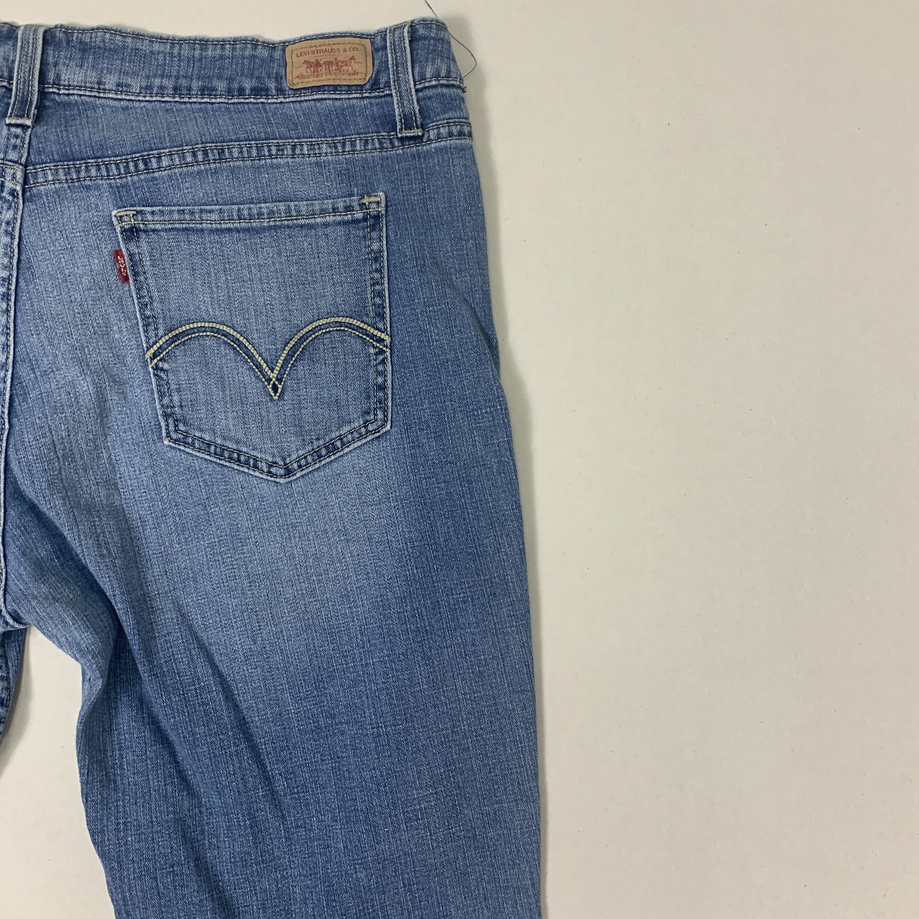 Levi's Vintage Levis 518 Flare Bootcut Blue Denim Jeans Size US 36 / EU 52 - 6 Thumbnail
