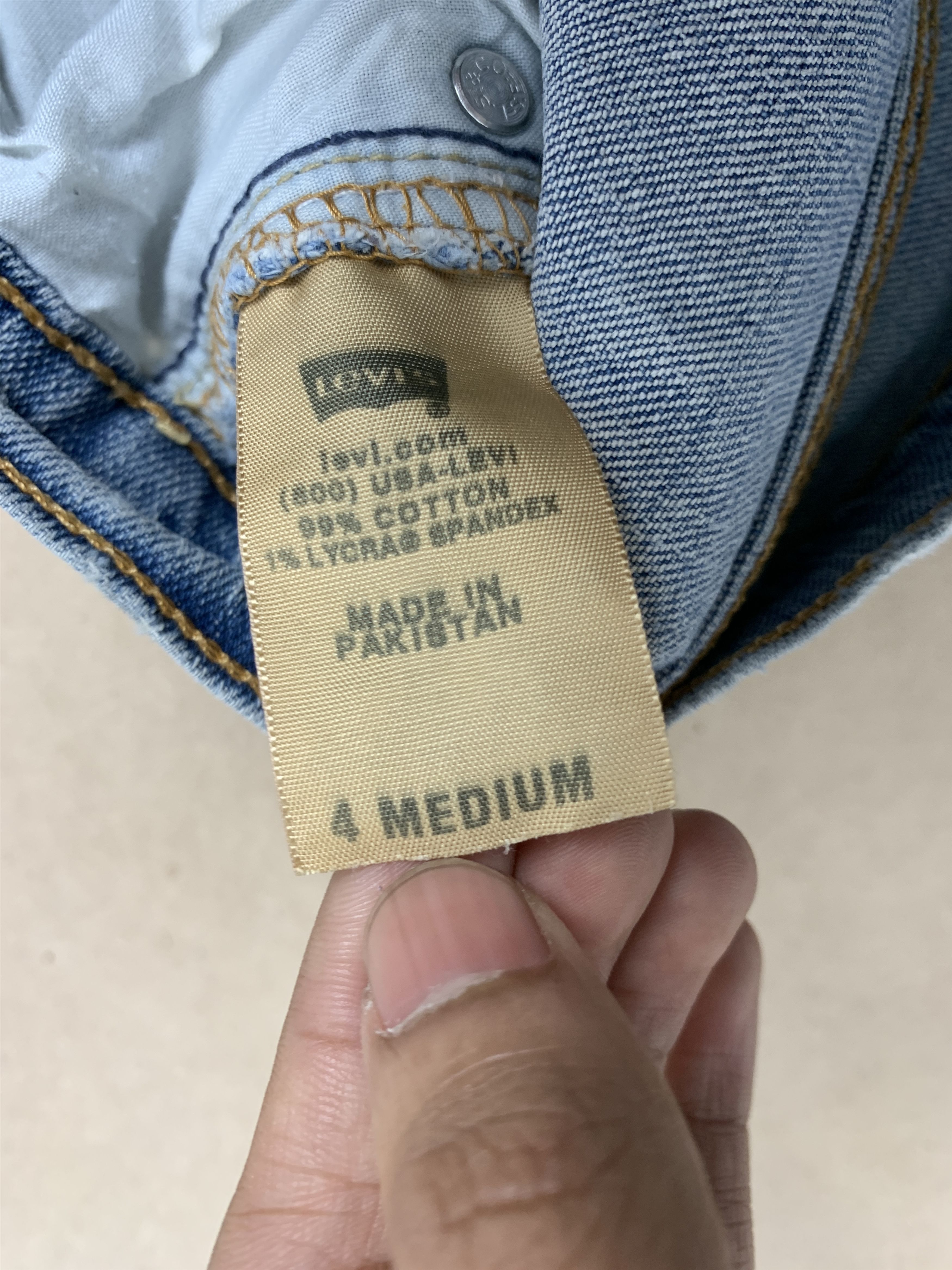Levi's Vintage LEVI'S 505 Distressed Faded Mid Wash Jeans Size 28" / US 6 / IT 42 - 9 Thumbnail