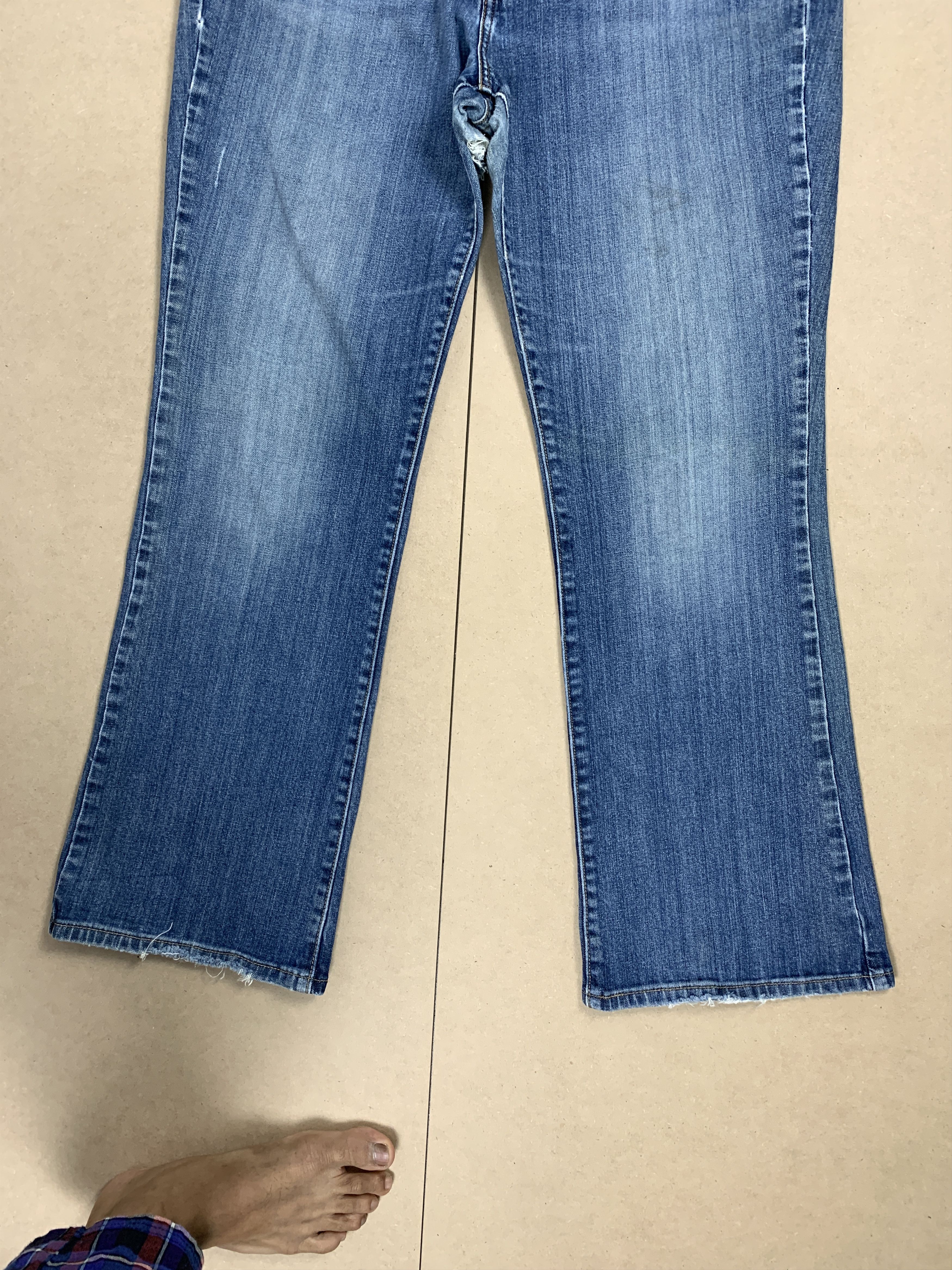 Levi's Vintage Levis 515 Flared Boot Cut Distressed Jeans P0377 Size 37" - 3 Thumbnail