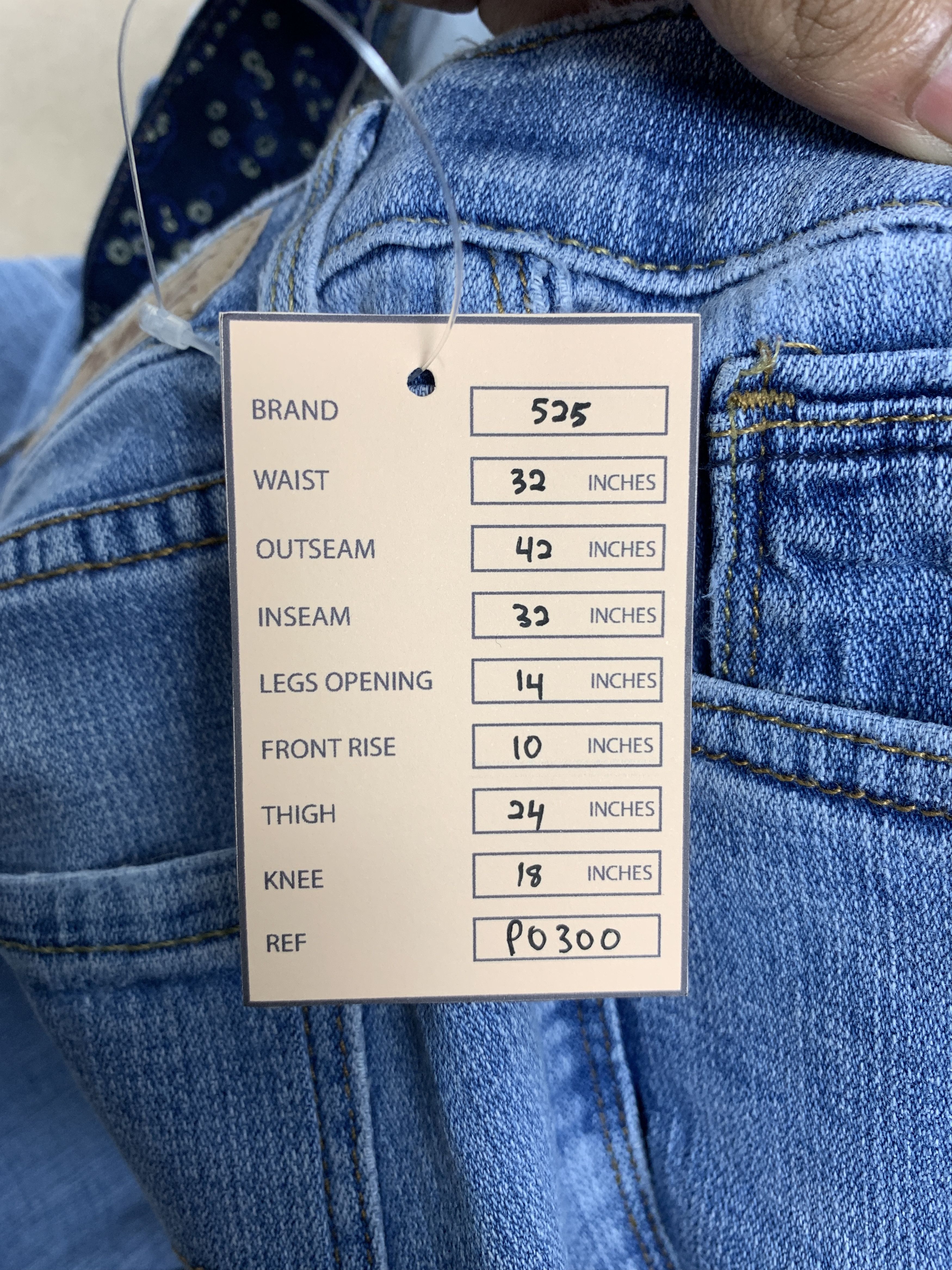 Levi's Vintage Levis 525 Straight Cut Mid Wash Jeans Size 32" / US 10 / IT 46 - 25 Thumbnail