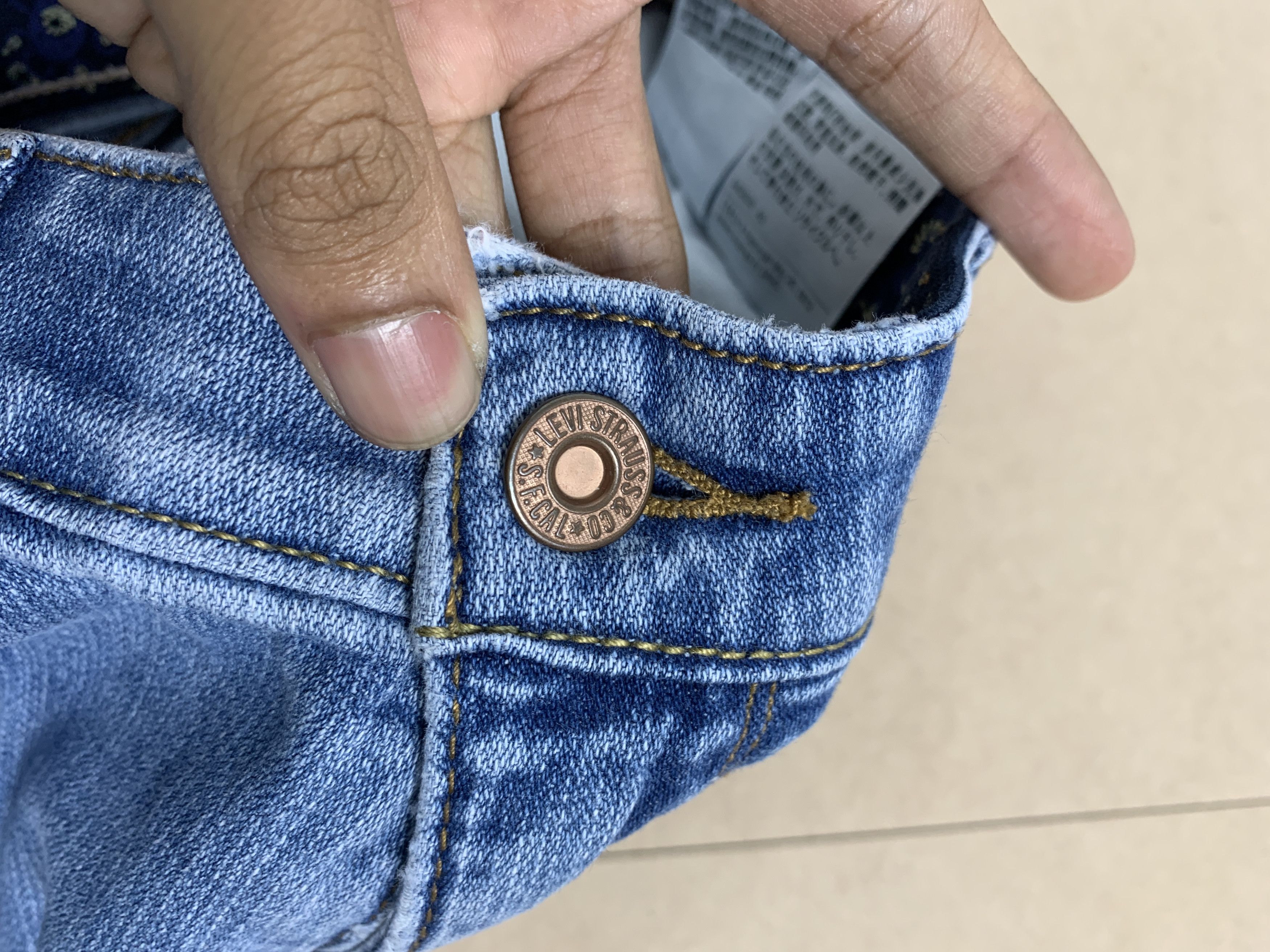 Levi's Vintage Levis 525 Straight Cut Mid Wash Jeans Size 32" / US 10 / IT 46 - 23 Thumbnail
