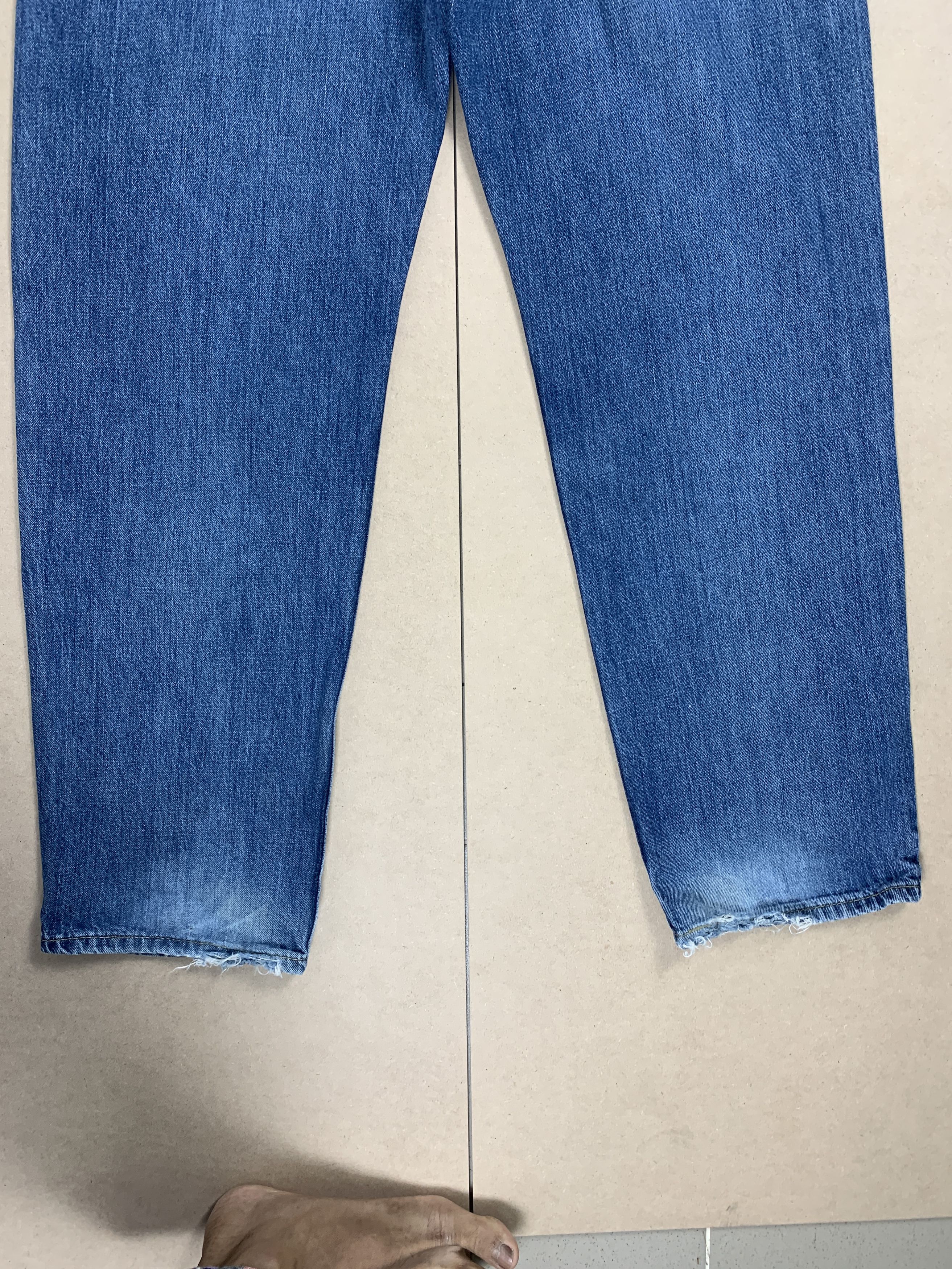 Levi's Vintage Levis 550 Straight Cut Distressed Faded Blue Jeans Size US 36 / EU 52 - 9 Thumbnail