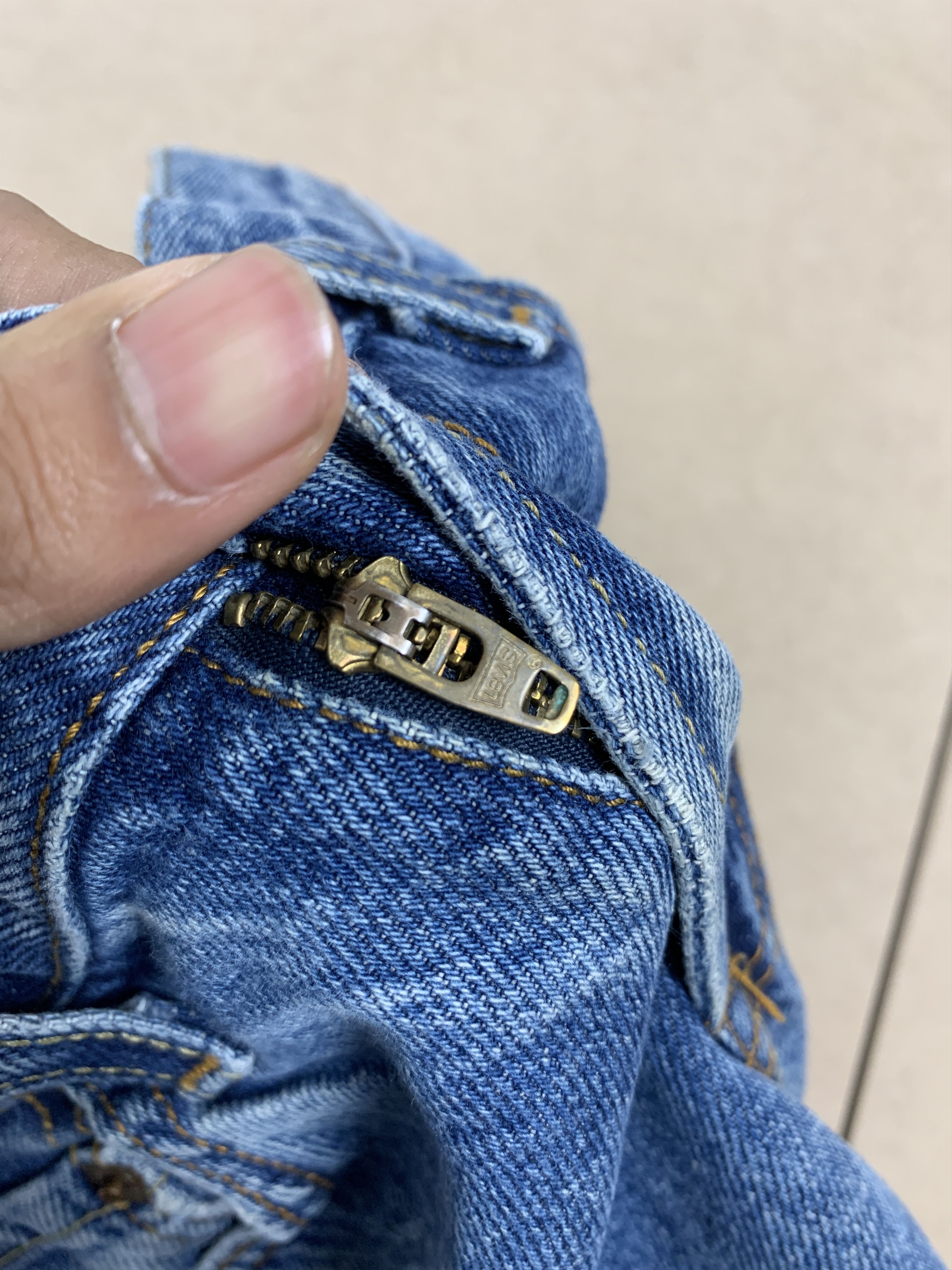 Levi's Vintage Levis 550 Straight Cut Faded Blue Jeans Size 24" / US 00 / IT 34 - 14 Thumbnail
