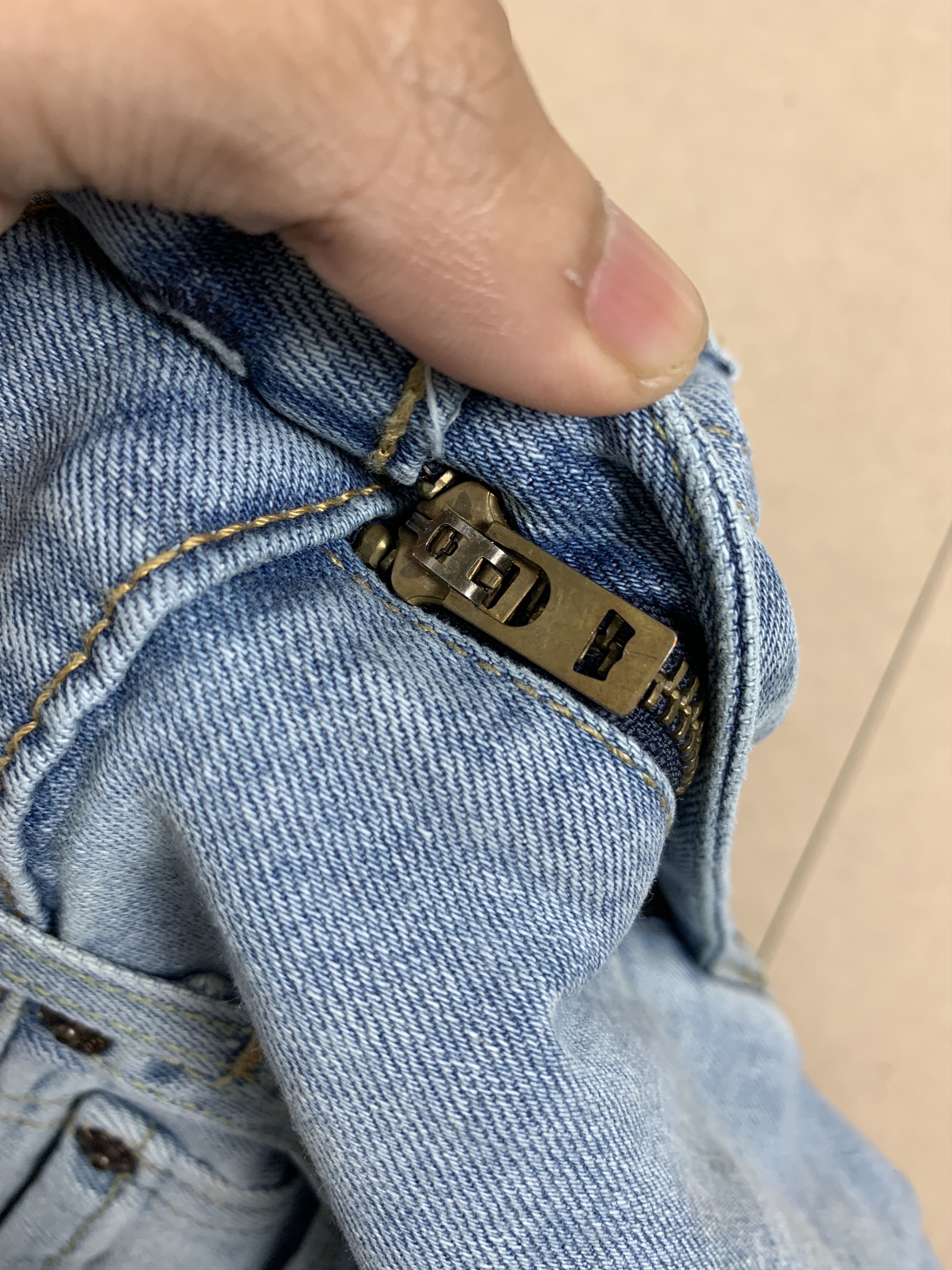 Levi's Vintage Levis 514 Straight Faded Jeans P0265 Size US 28 / EU 44 - 18 Thumbnail