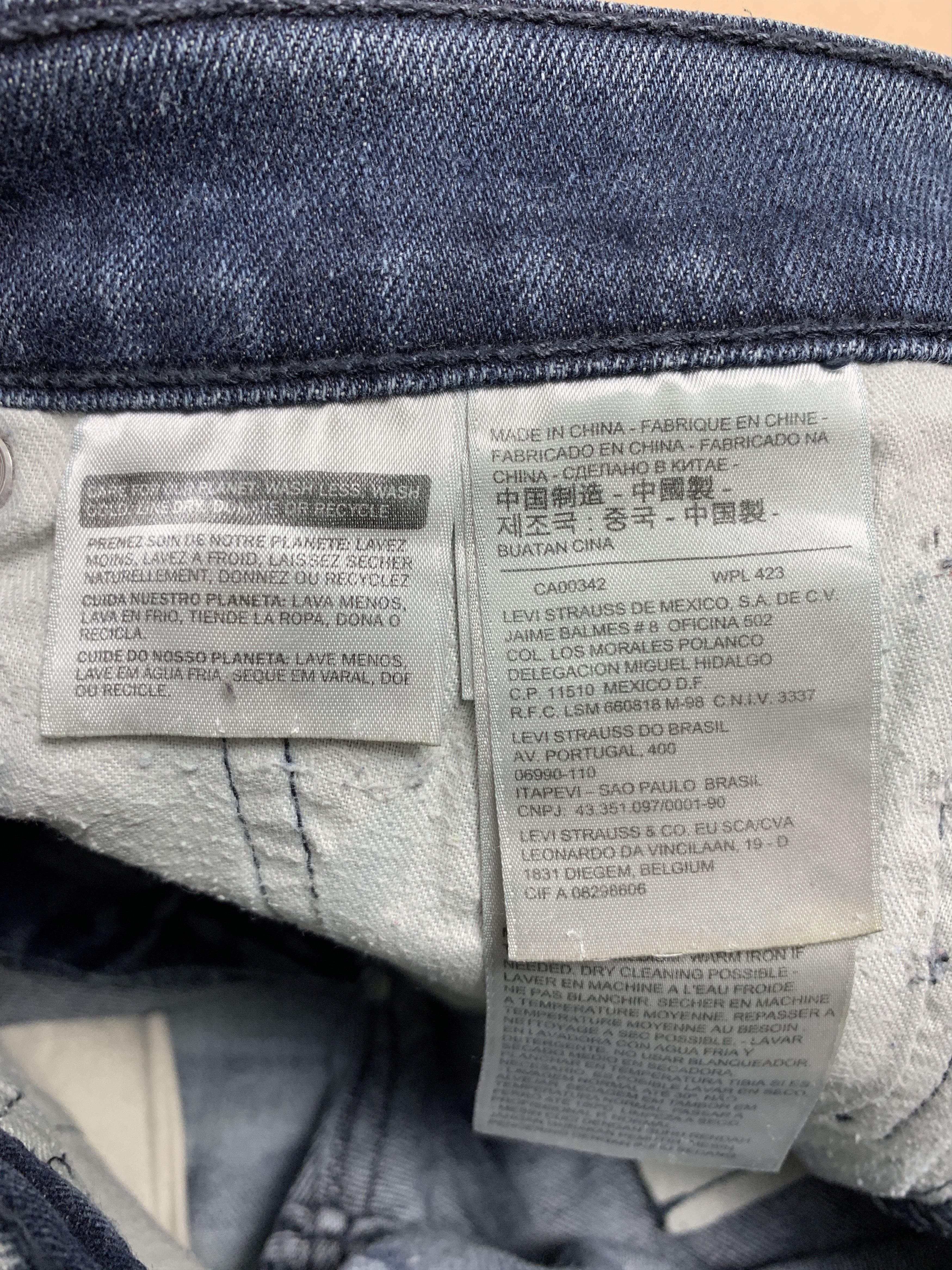 Levi's × Vintage Vintage Levis Straight Cut Faded Blue Jeans Size US 34 / EU 50 - 13 Thumbnail