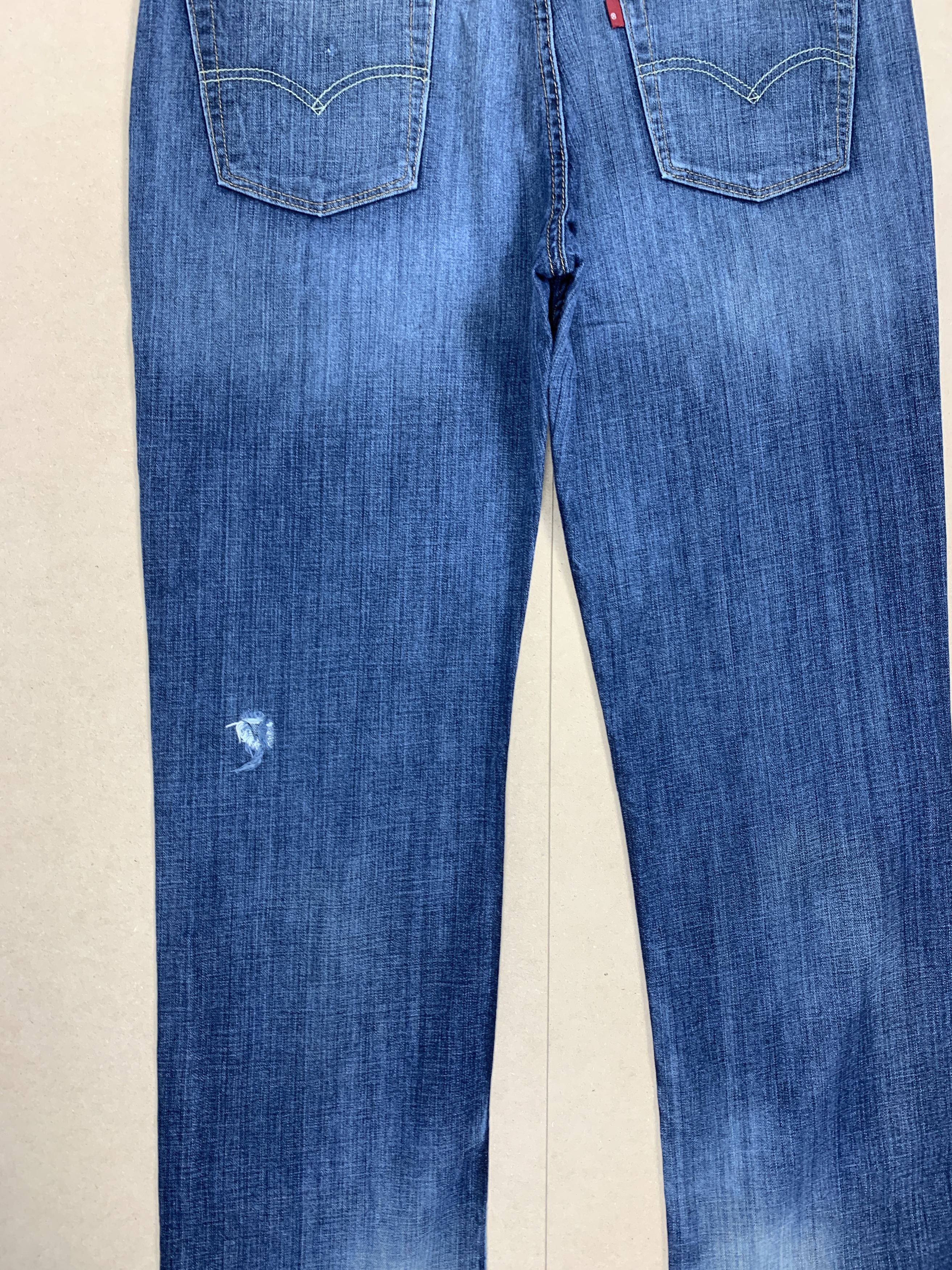 Levi's × Vintage Vintage Levis 514 Straight Cut Faded Blue Jeans Size US 36 / EU 52 - 8 Thumbnail