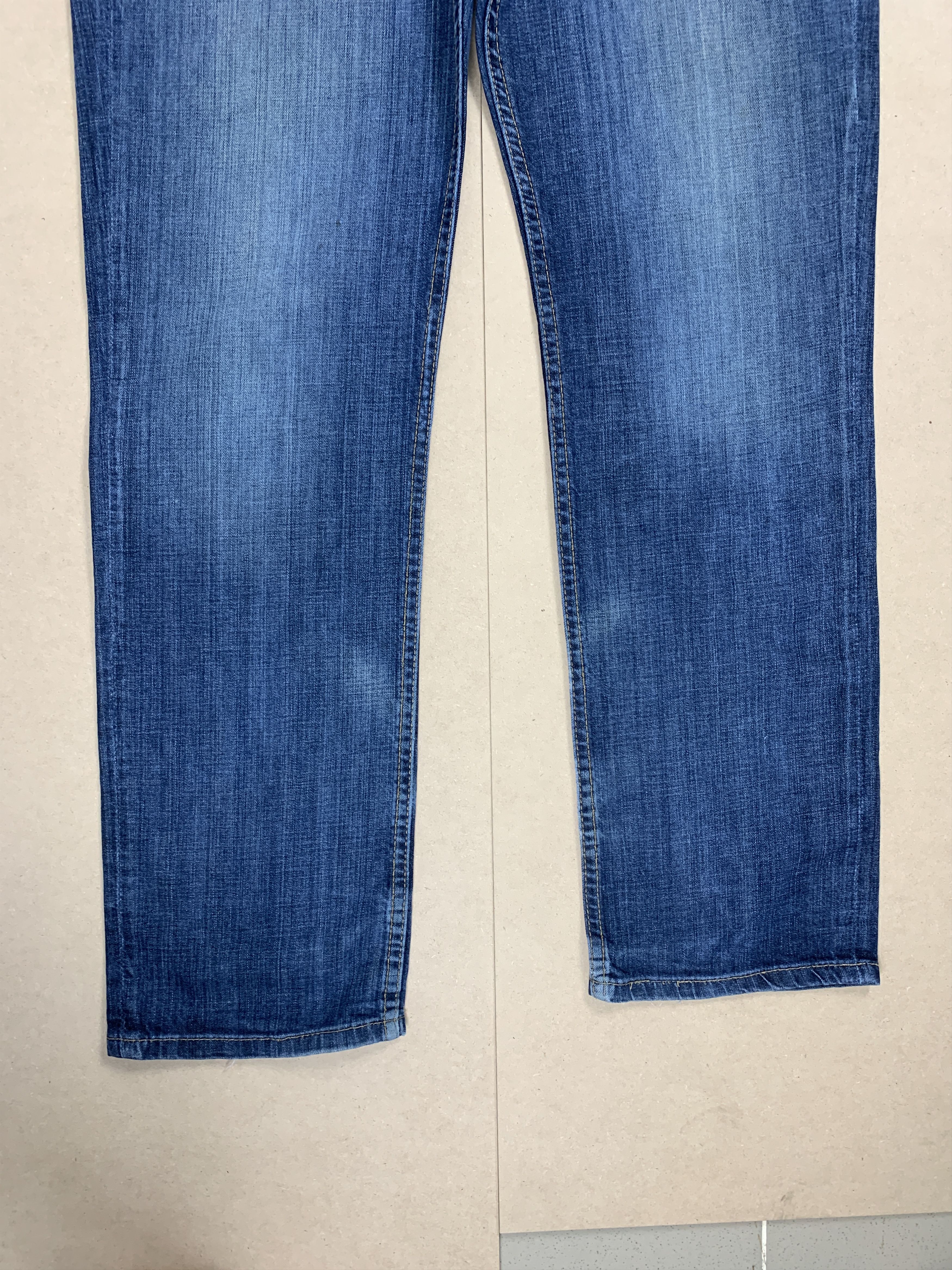 Levi's × Vintage Vintage Levis 514 Straight Cut Faded Blue Jeans Size US 36 / EU 52 - 4 Thumbnail