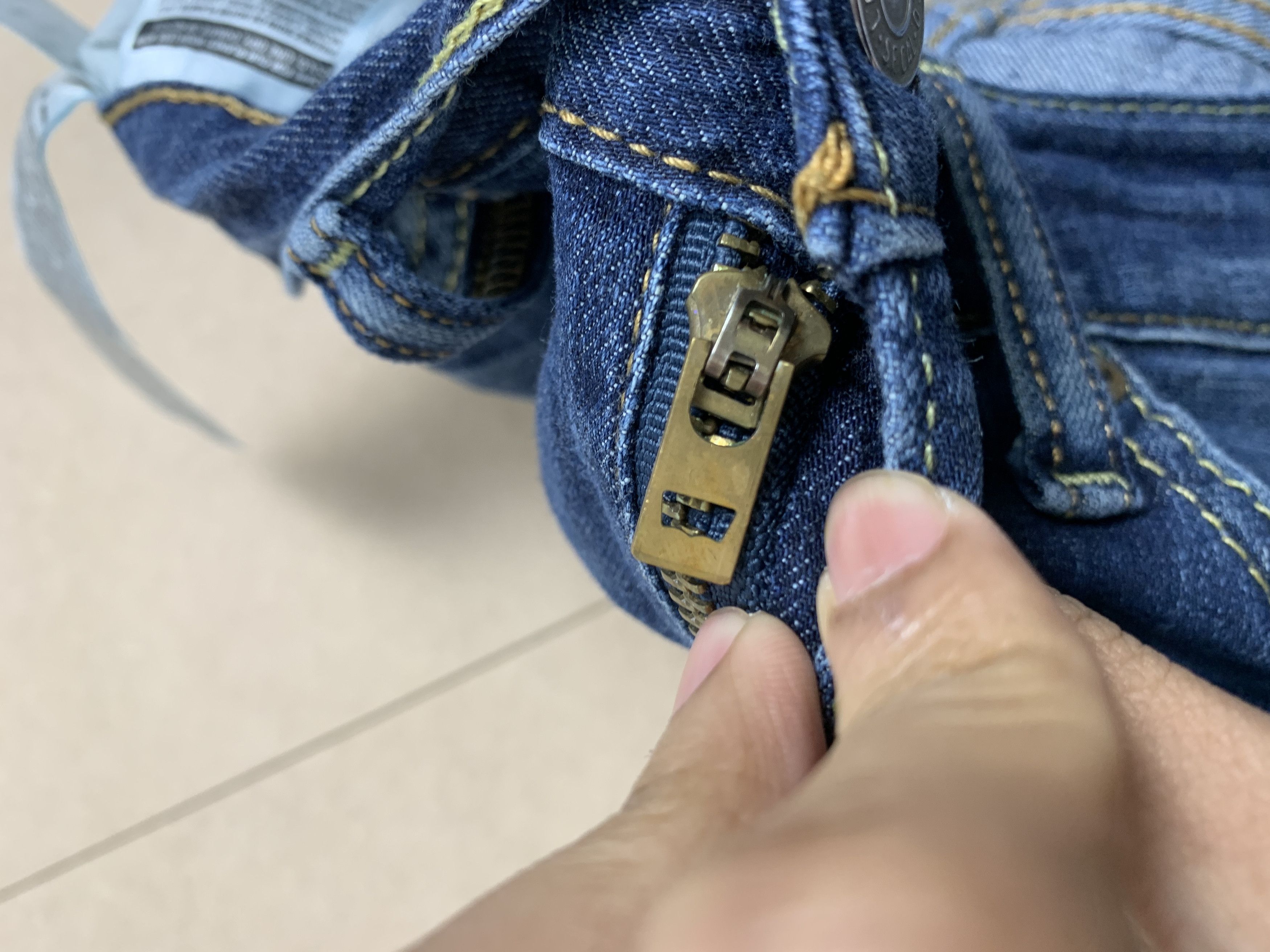 Levi's × Vintage Vintage Levis 514 Straight Cut Faded Blue Jeans Size US 36 / EU 52 - 18 Thumbnail