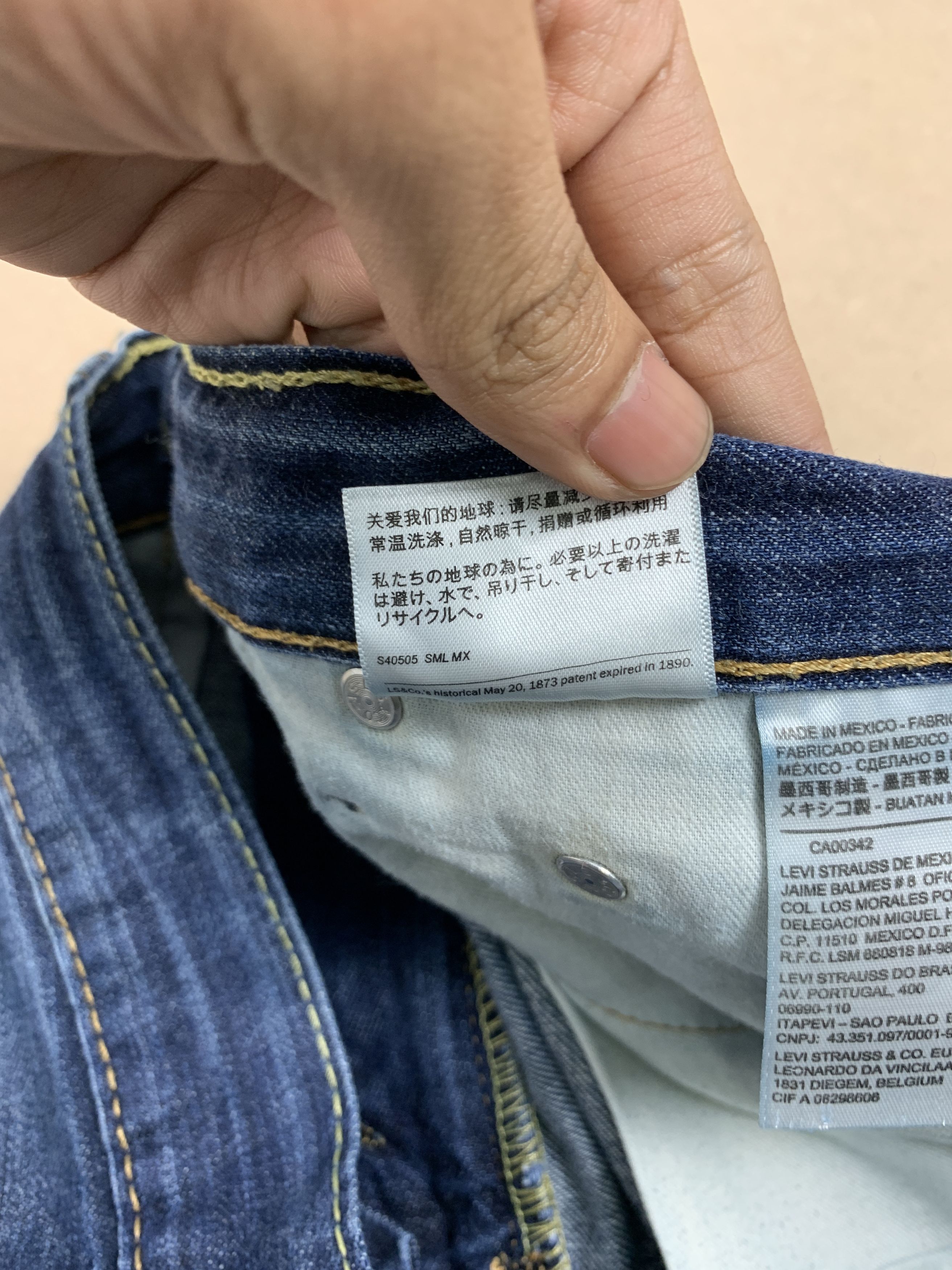 Levi's × Vintage Vintage Levis 514 Straight Cut Faded Blue Jeans Size US 36 / EU 52 - 13 Thumbnail