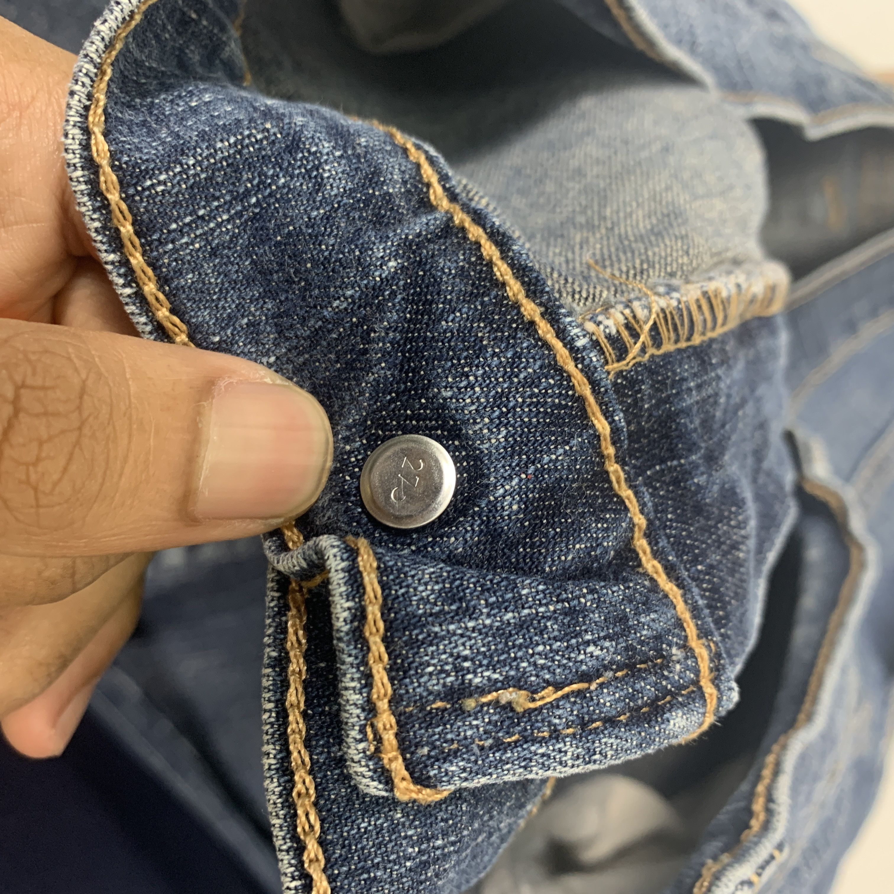 Levi's Vintage LEVI'S 550 Faded Straight Cut Mid Wash Denim Jeans Size US 34 / EU 50 - 12 Thumbnail
