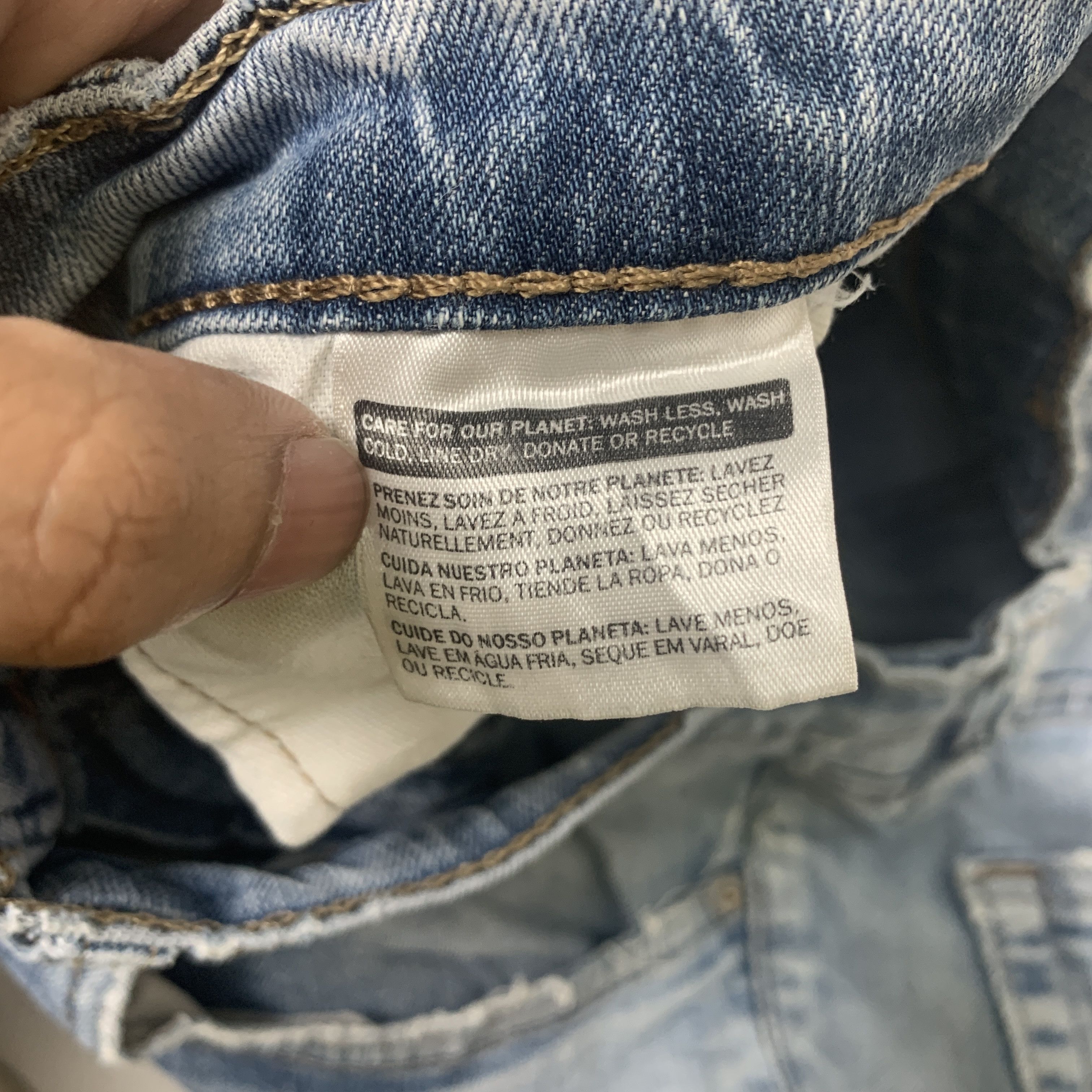Levi's Vintage LEVI'S Flared Bootcut Distressed Jeans P0030 Size US 34 / EU 50 - 12 Thumbnail