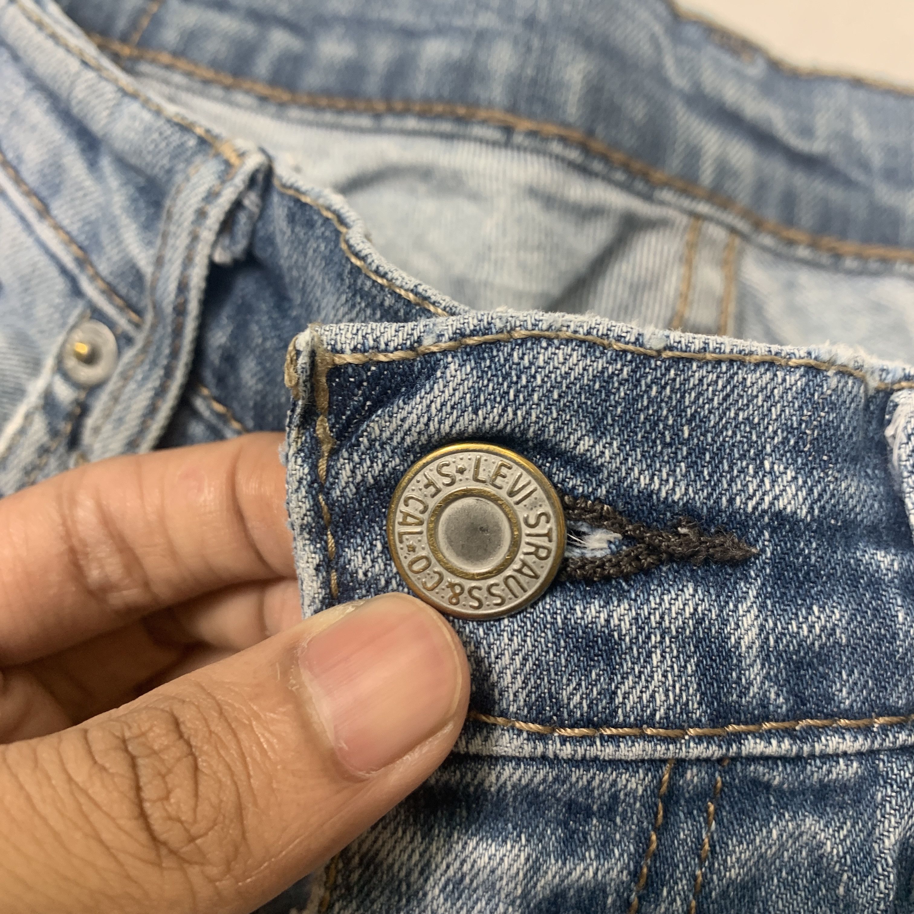 Levi's Vintage LEVI'S Flared Bootcut Distressed Jeans P0030 Size US 34 / EU 50 - 11 Thumbnail