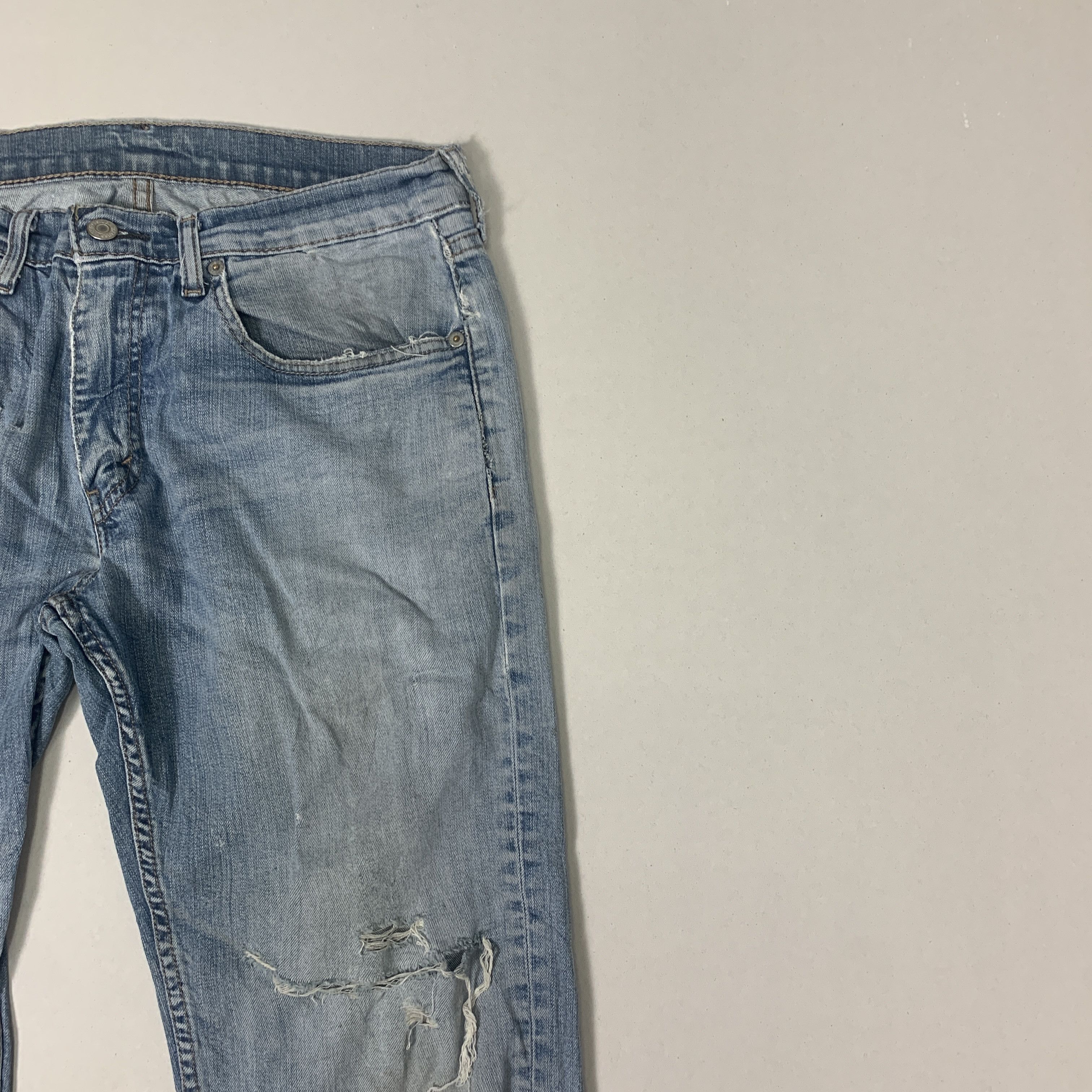 Levi's Vintage LEVI'S Flared Bootcut Distressed Jeans P0030 Size US 34 / EU 50 - 4 Thumbnail