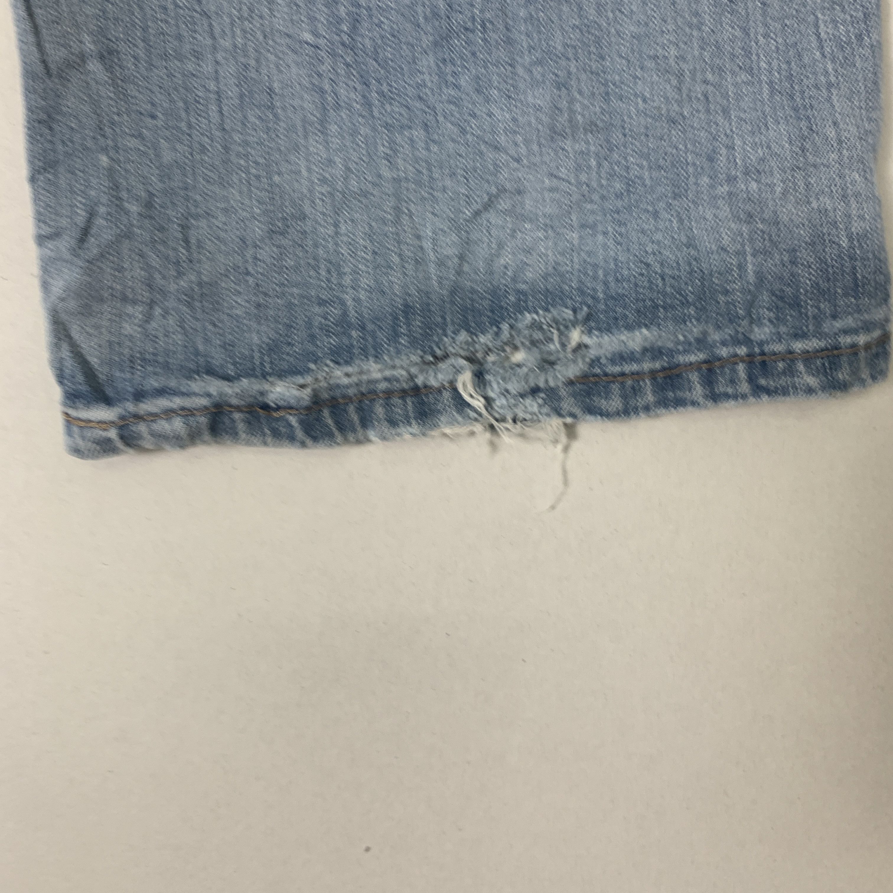 Levi's Vintage LEVI'S Flared Bootcut Distressed Jeans P0030 Size US 34 / EU 50 - 19 Thumbnail