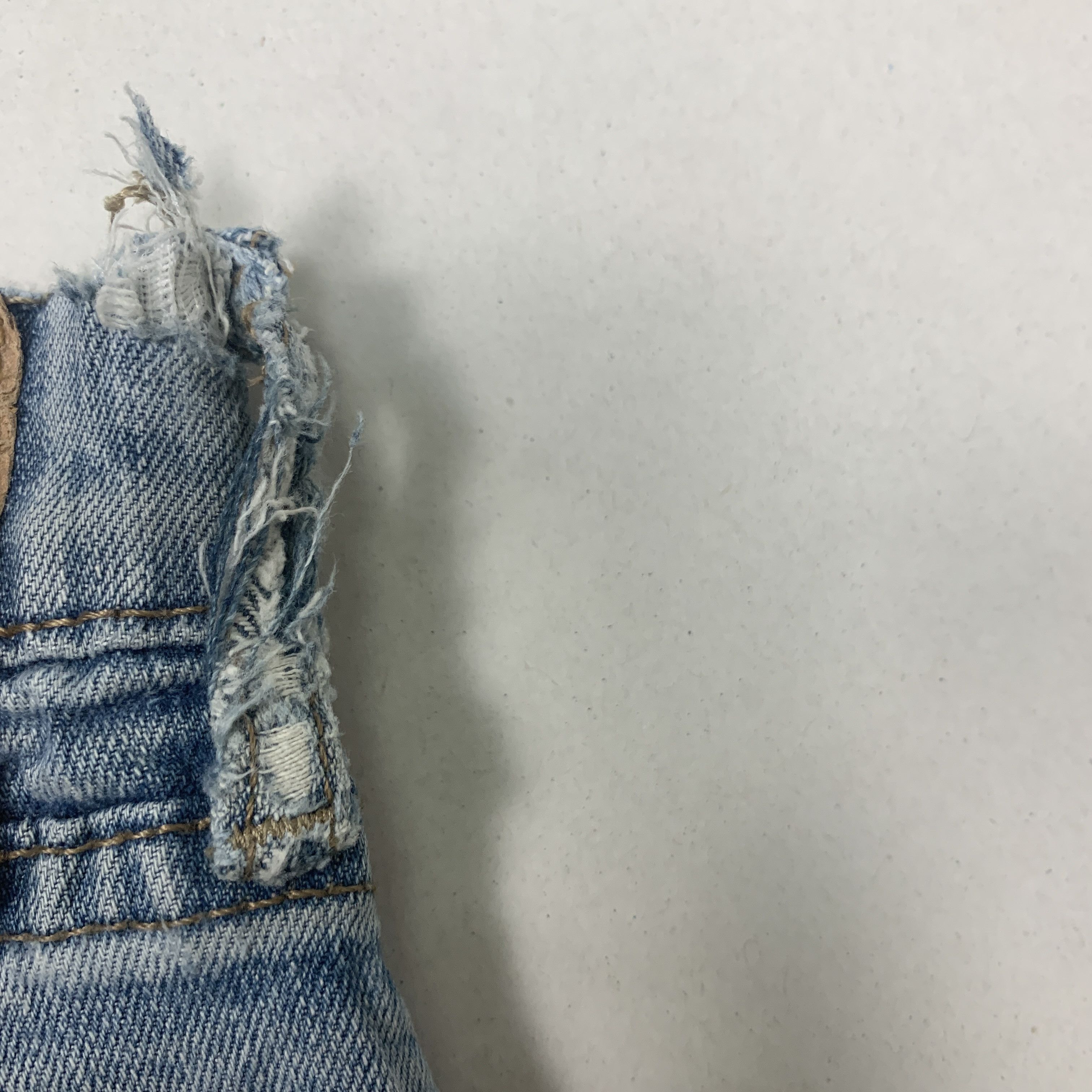 Levi's Vintage LEVI'S Flared Bootcut Distressed Jeans P0030 Size US 34 / EU 50 - 22 Thumbnail