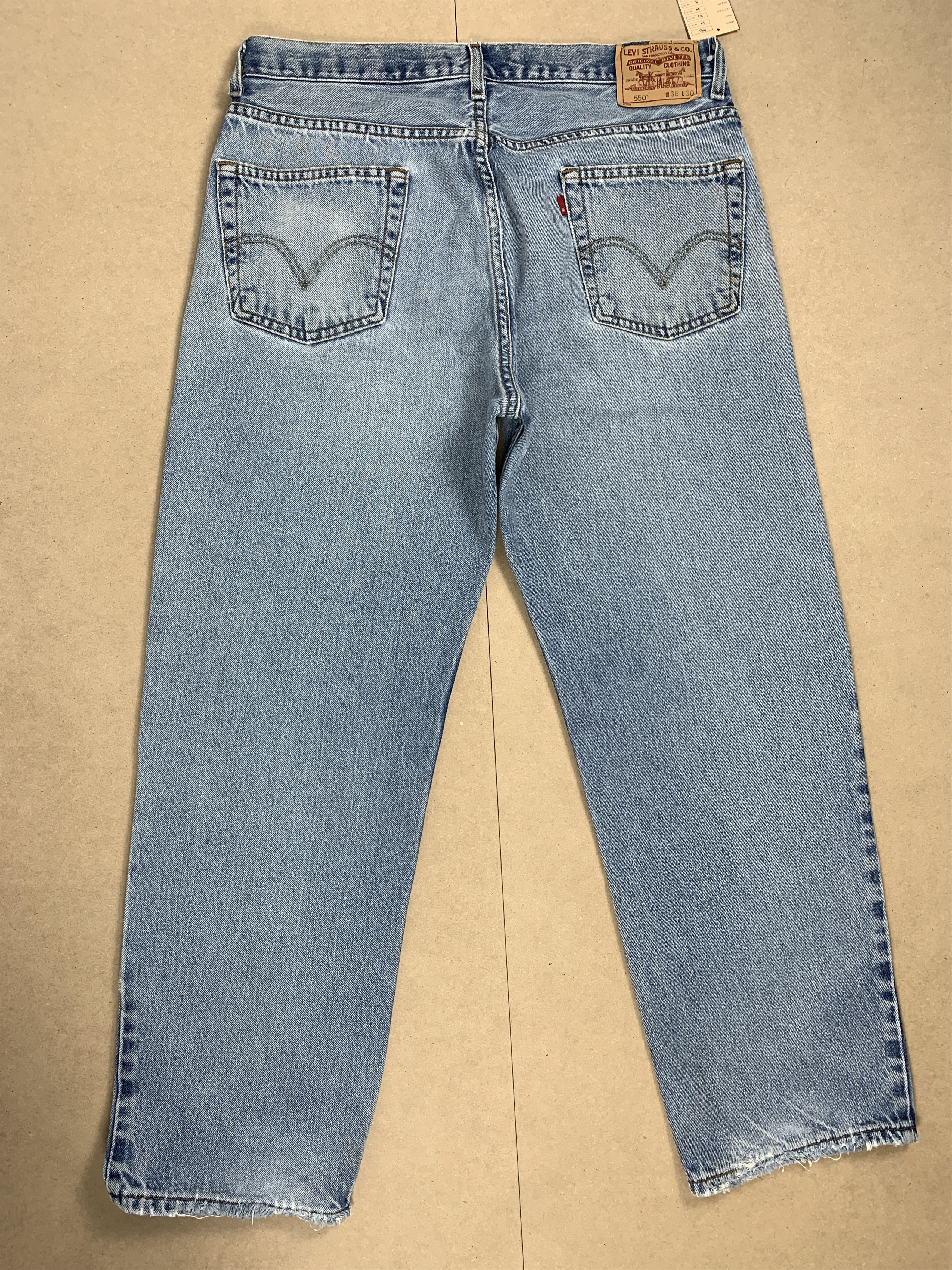 Levi's Vintage Levis 550 Straight Cut Mid Wash Jeans Size US 34 / EU 50 - 7 Thumbnail