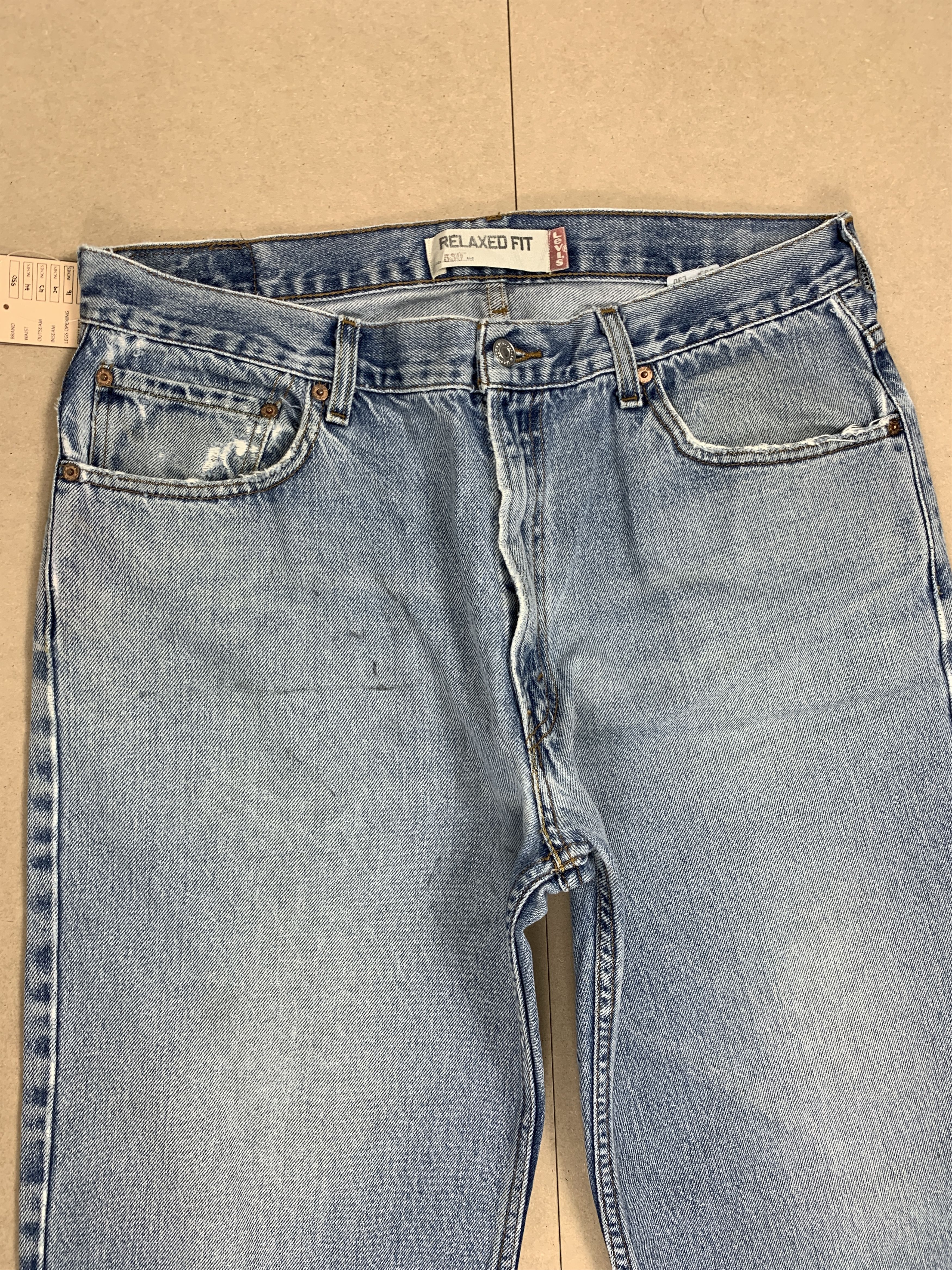 Levi's Vintage Levis 550 Straight Cut Mid Wash Jeans Size US 34 / EU 50 - 2 Thumbnail