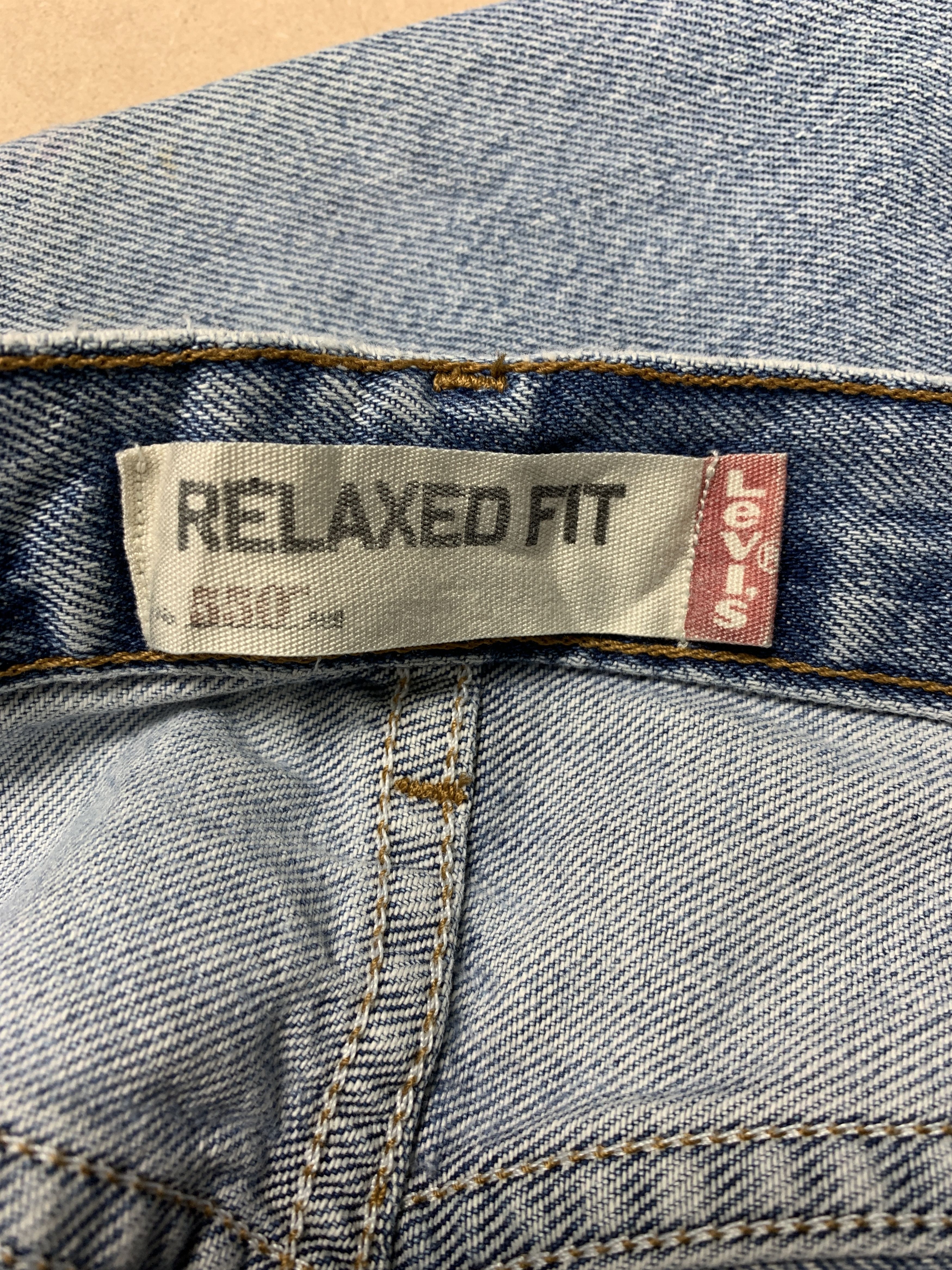 Levi's Vintage Levis 550 Straight Cut Mid Wash Jeans Size US 34 / EU 50 - 11 Thumbnail