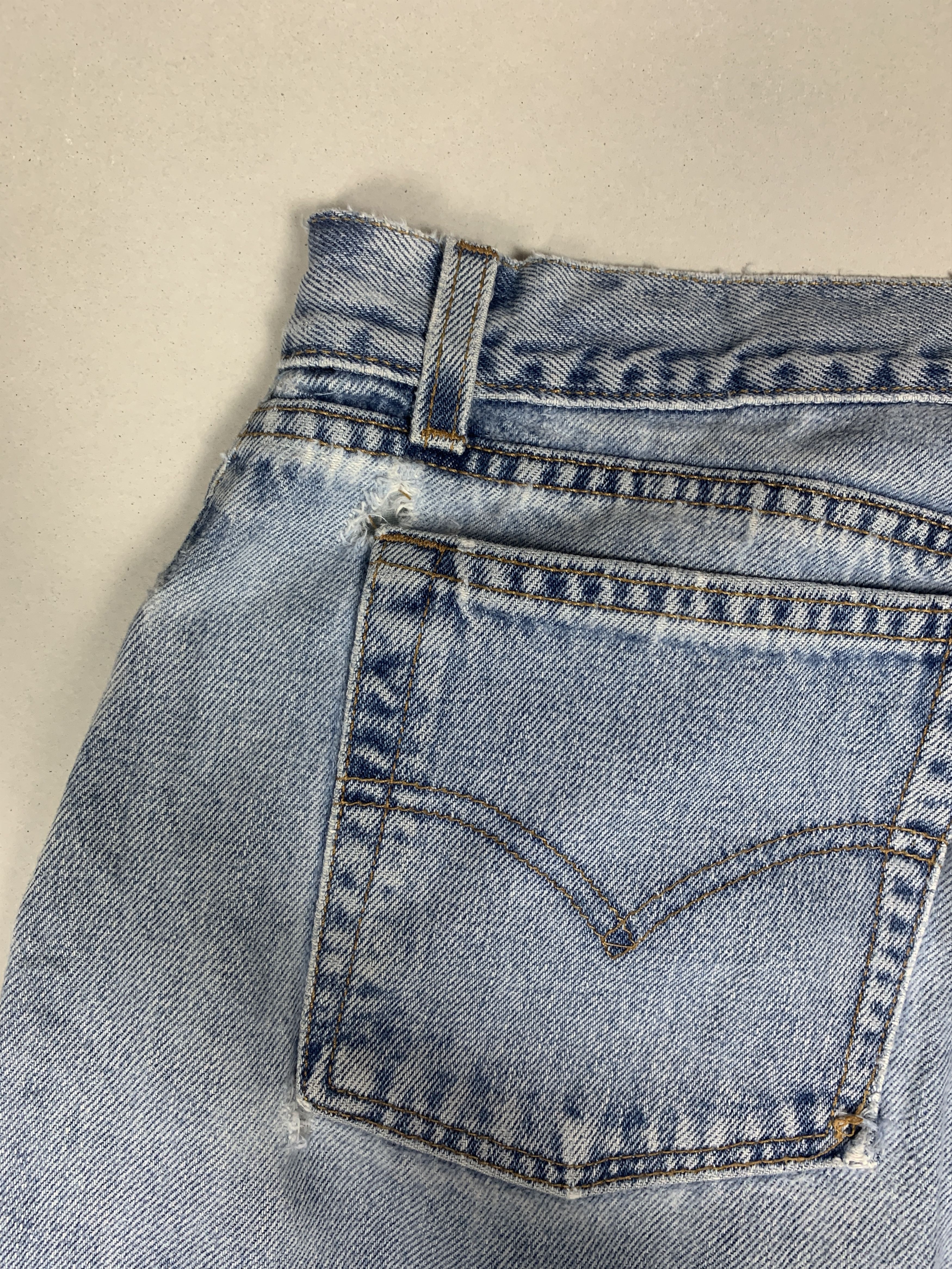 Levi's × Vintage Vintage Levis 560 Blue Denim Jeans Size US 34 / EU 50 - 16 Thumbnail