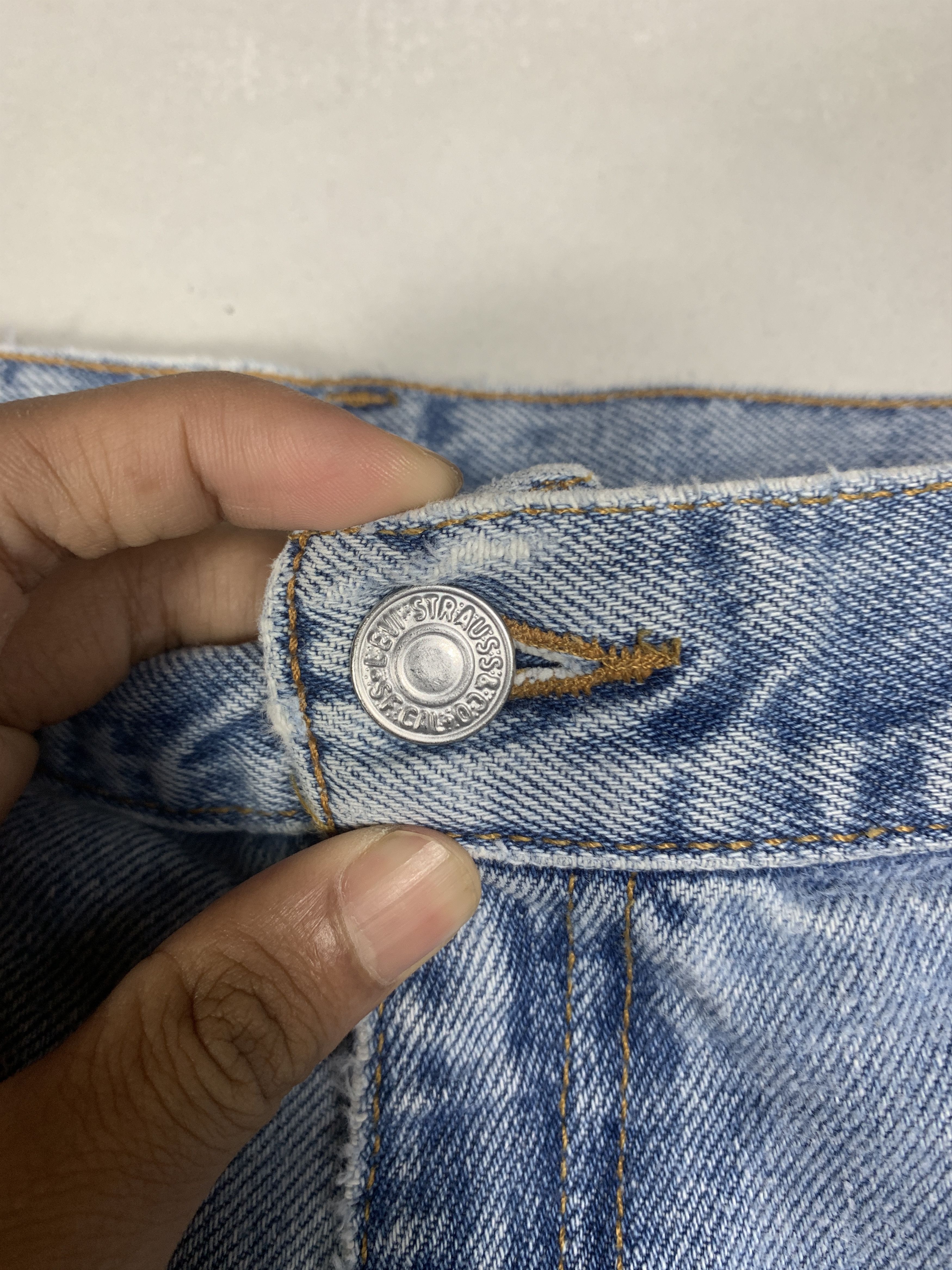 Levi's × Vintage Vintage Levis 560 Blue Denim Jeans Size US 34 / EU 50 - 4 Thumbnail