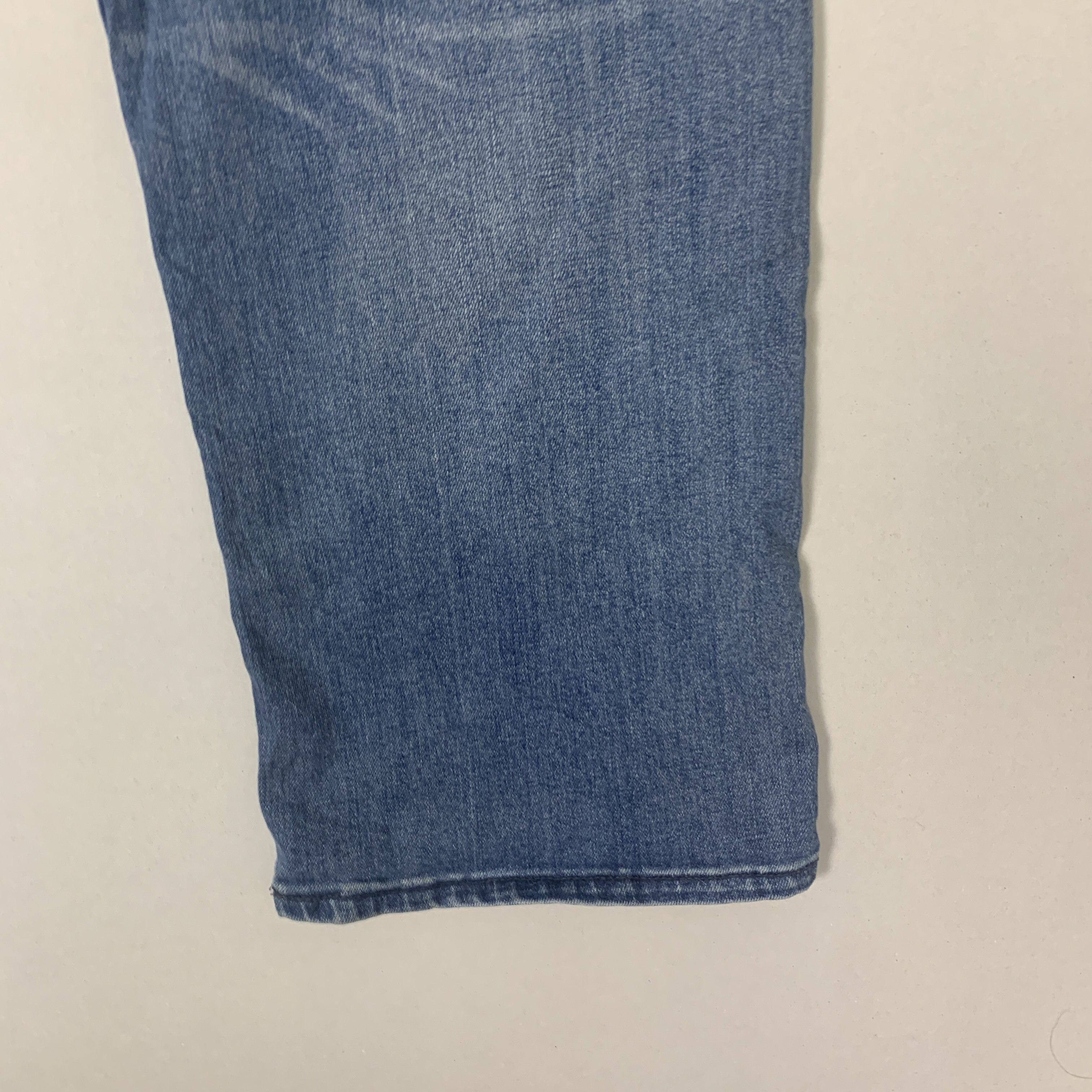 Levi's × Vintage Vintage LEVI'S 514 Faded Mid Wash Straight Cut Jeans Size US 38 / EU 54 - 12 Thumbnail