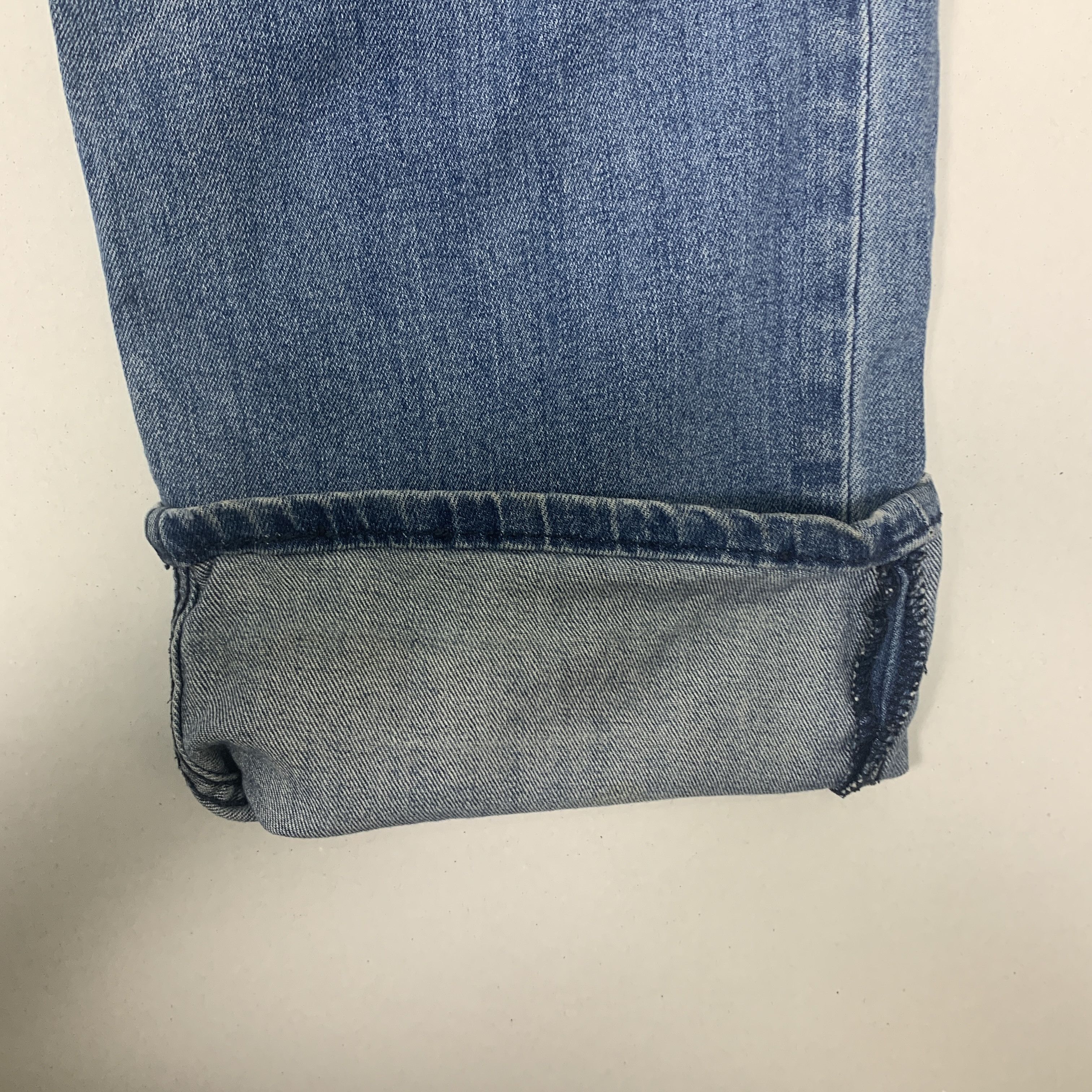 Levi's × Vintage Vintage LEVI'S 514 Faded Mid Wash Straight Cut Jeans Size US 38 / EU 54 - 5 Thumbnail