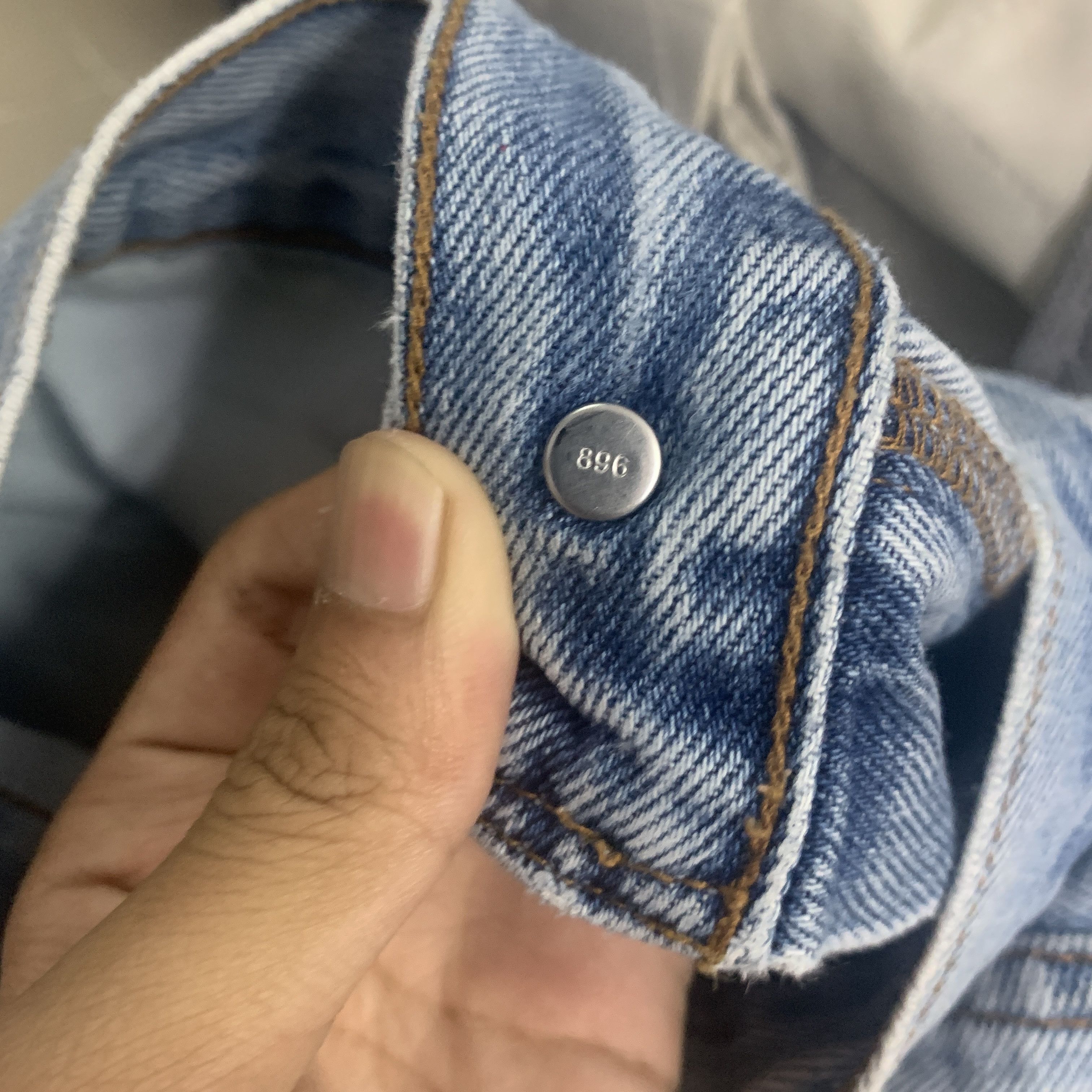 Levi's × Vintage Vintage LEVI'S 550 Distress Faded Straight Cut Mid Wash Size US 40 / EU 56 - 19 Thumbnail