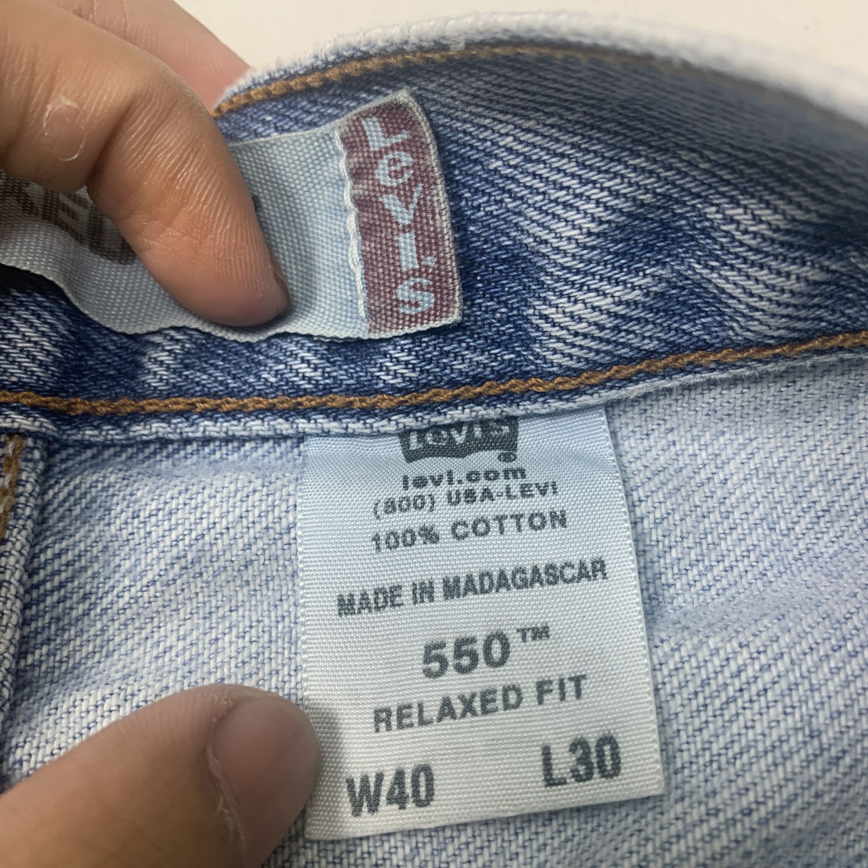 Levi's × Vintage Vintage LEVI'S 550 Distress Faded Straight Cut Mid Wash Size US 40 / EU 56 - 16 Thumbnail