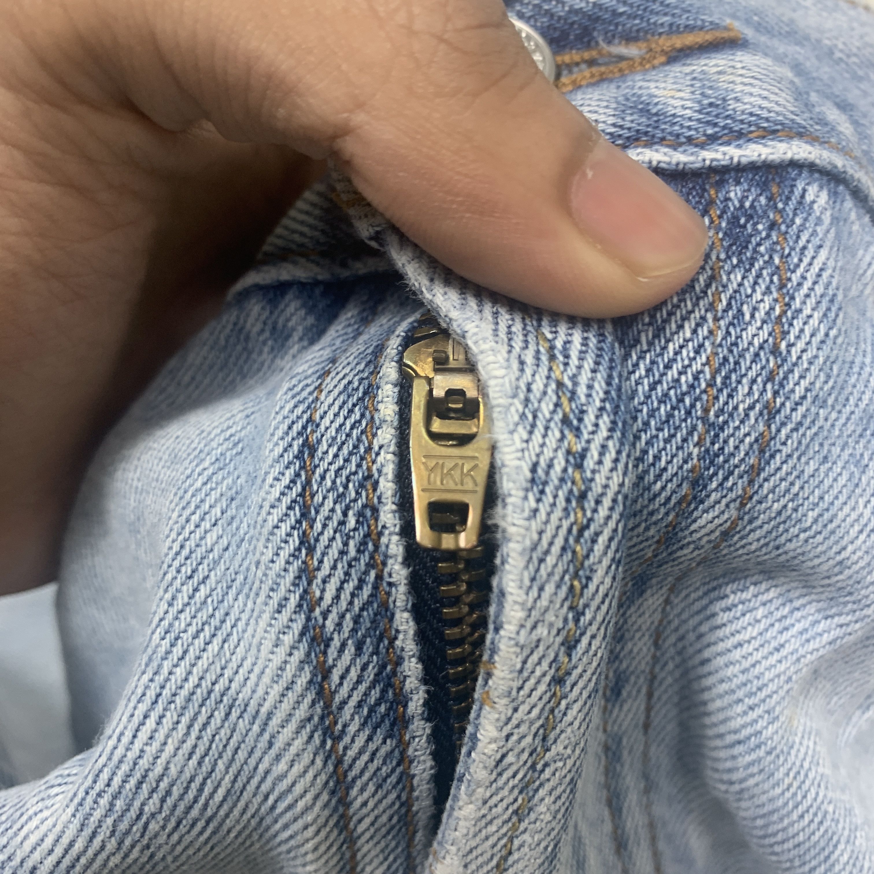 Levi's × Vintage Vintage LEVI'S 550 Distress Faded Straight Cut Mid Wash Size US 40 / EU 56 - 7 Thumbnail