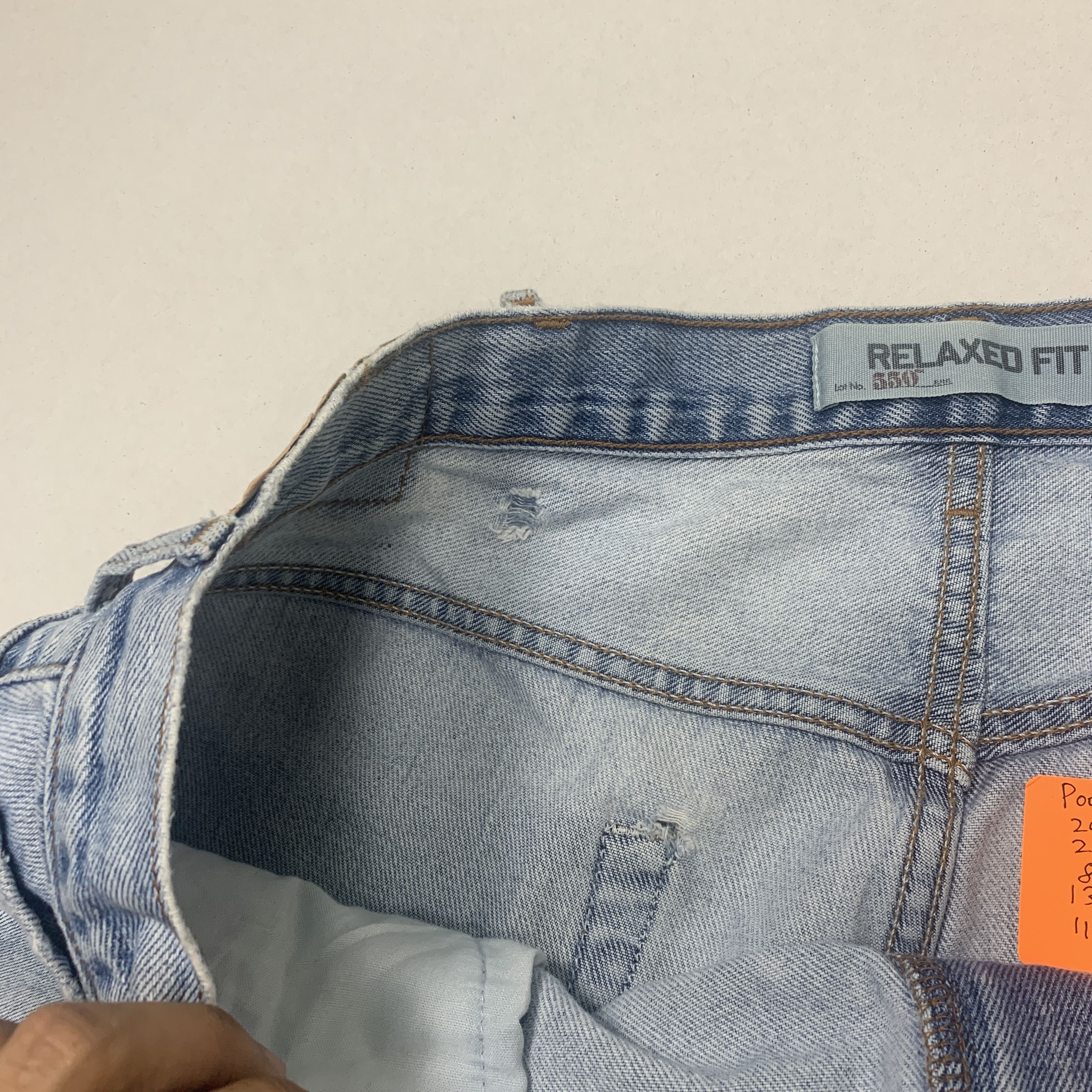 Levi's × Vintage Vintage LEVI'S 550 Distress Faded Straight Cut Mid Wash Size US 40 / EU 56 - 18 Thumbnail