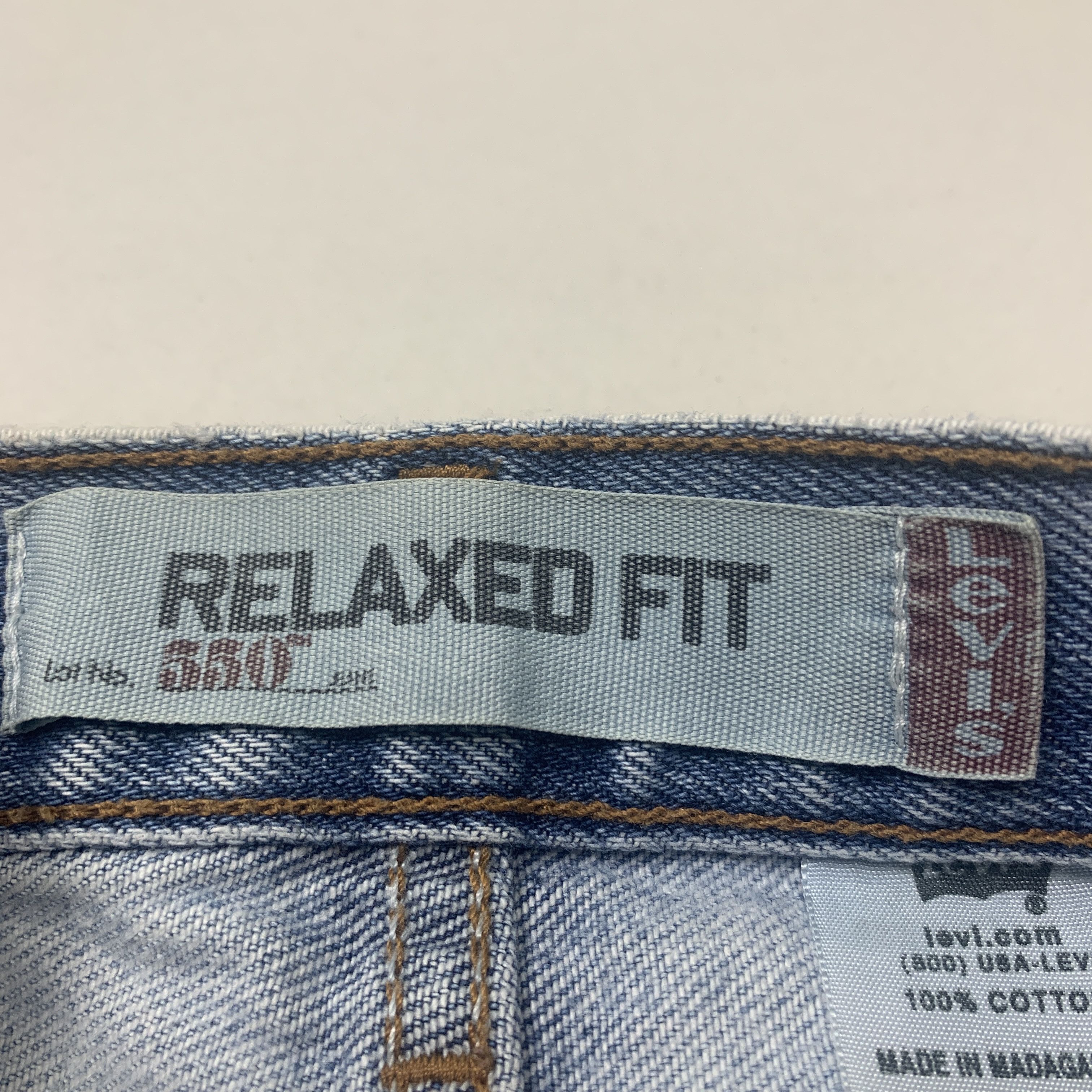 Levi's × Vintage Vintage LEVI'S 550 Distress Faded Straight Cut Mid Wash Size US 40 / EU 56 - 15 Thumbnail