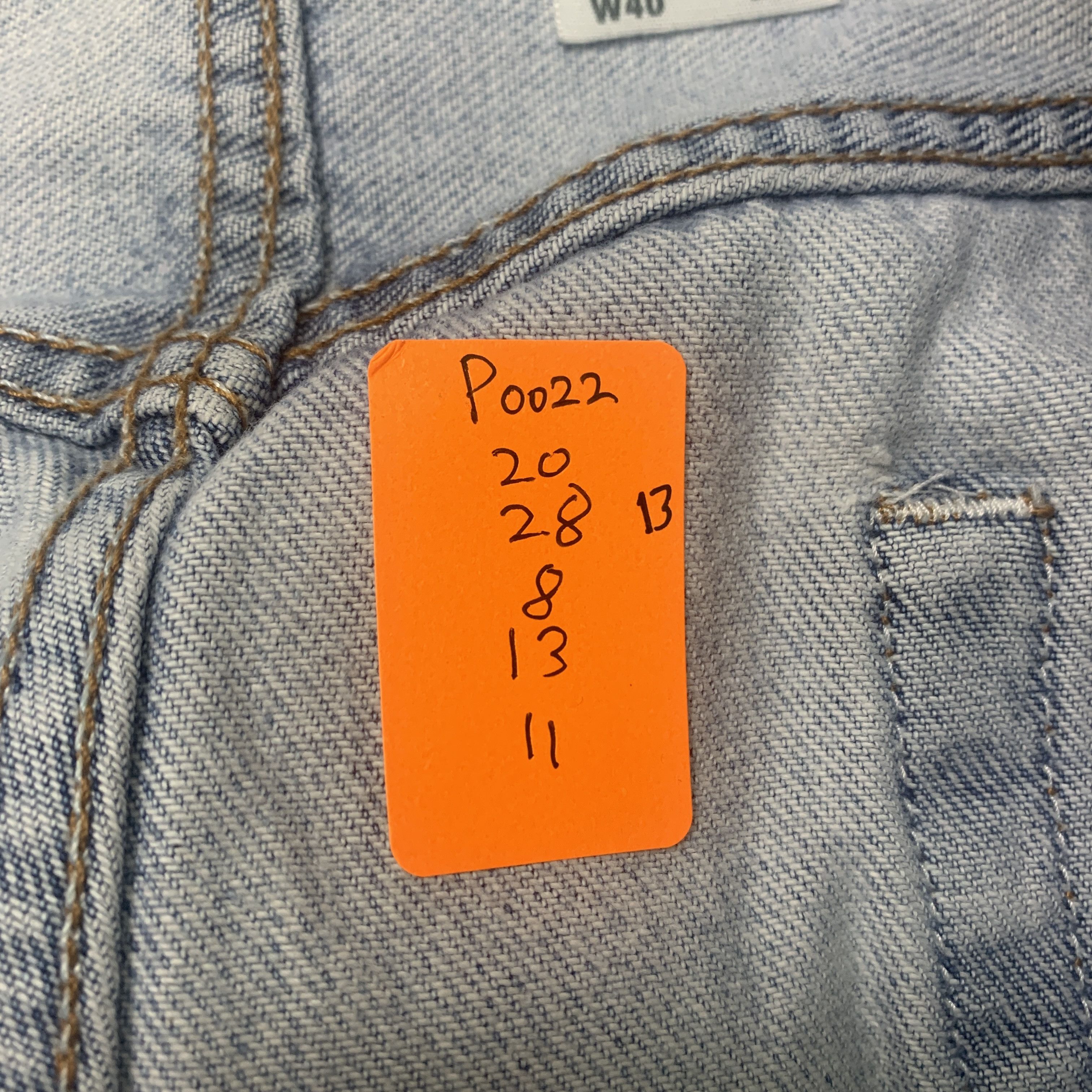 Levi's × Vintage Vintage LEVI'S 550 Distress Faded Straight Cut Mid Wash Size US 40 / EU 56 - 20 Thumbnail