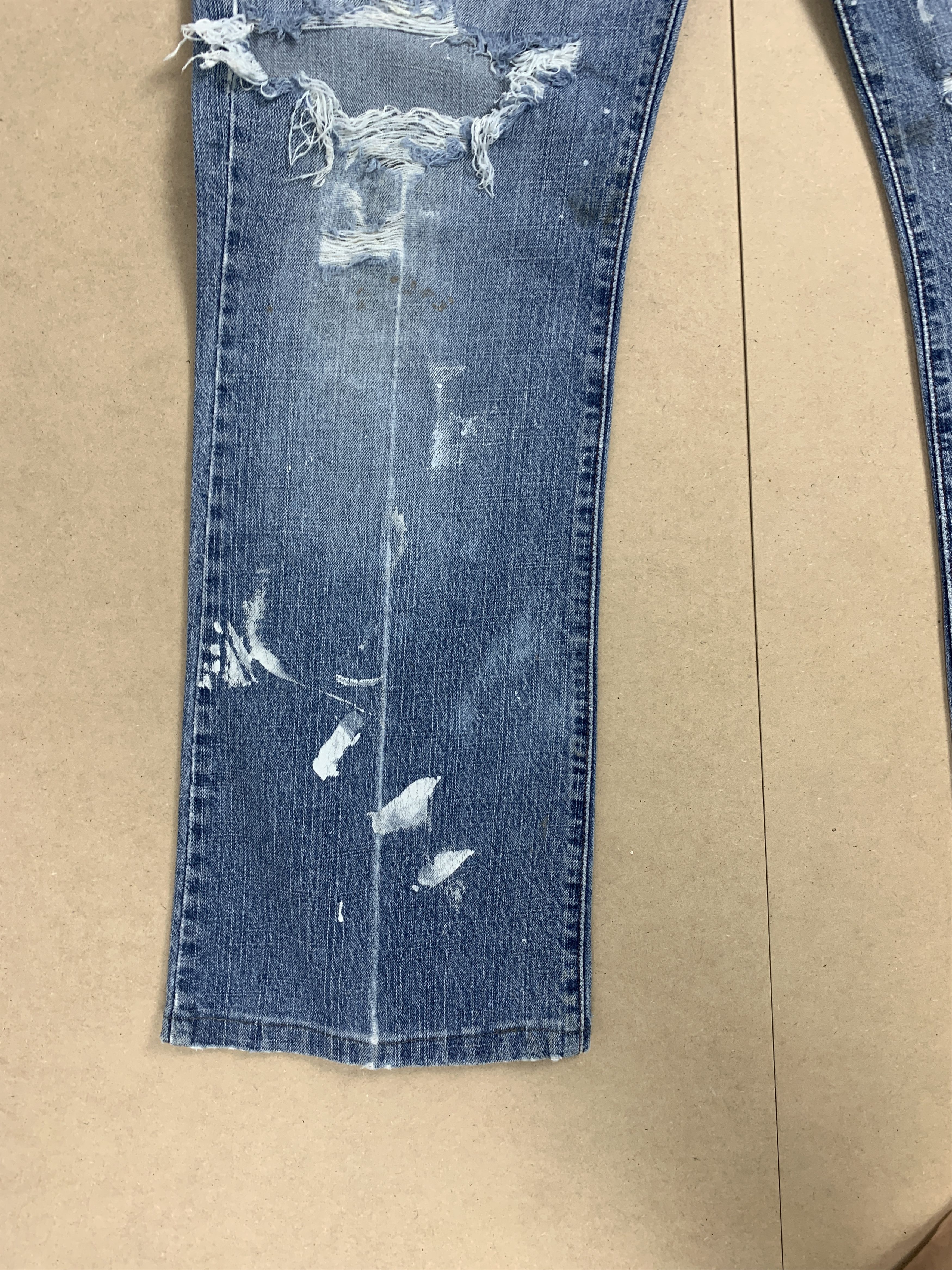 Levi's Vintage Levis 515 Boot Cut Distressed Faded Jeans P0175 Size US 34 / EU 50 - 7 Thumbnail